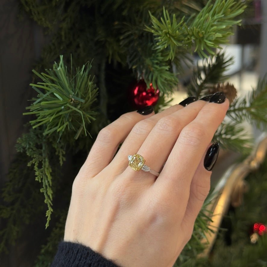 18K Gold 2.53 Carat Fancy Yellow Cushion Diamond Pear Three Stone Engagement Ring -  Replica Handbags 