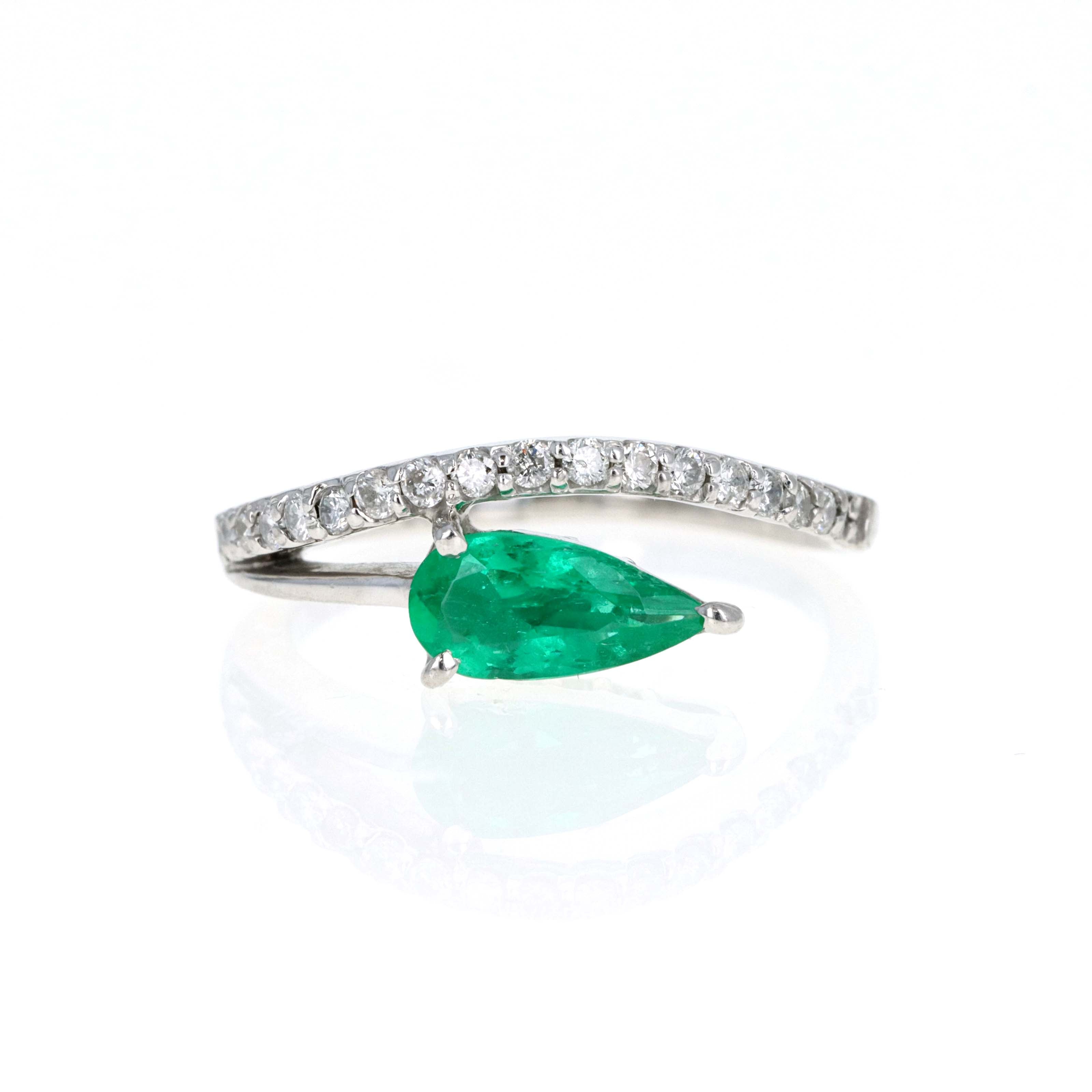 Platinum 0.58 Carat Pear Natural Emerald Diamond Twist Ring -  Replica Handbags 