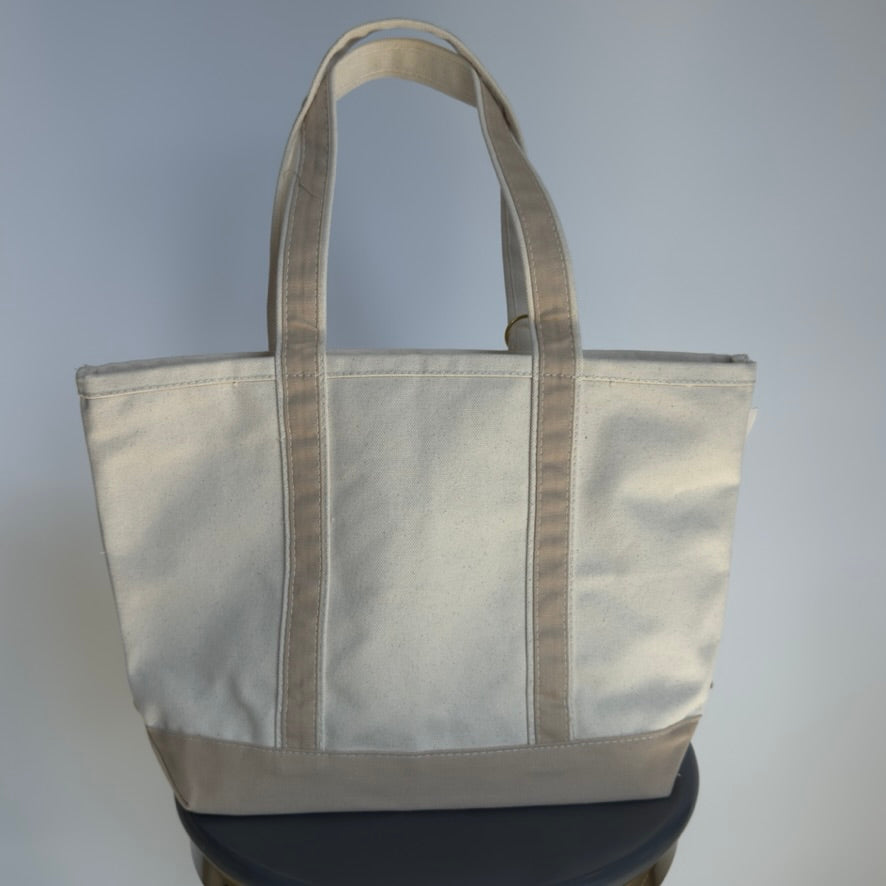 Embroidered Cape May Medium Canvas Boat Tote x Freshwater Curated Goods Bag Charms - Replica Handbags