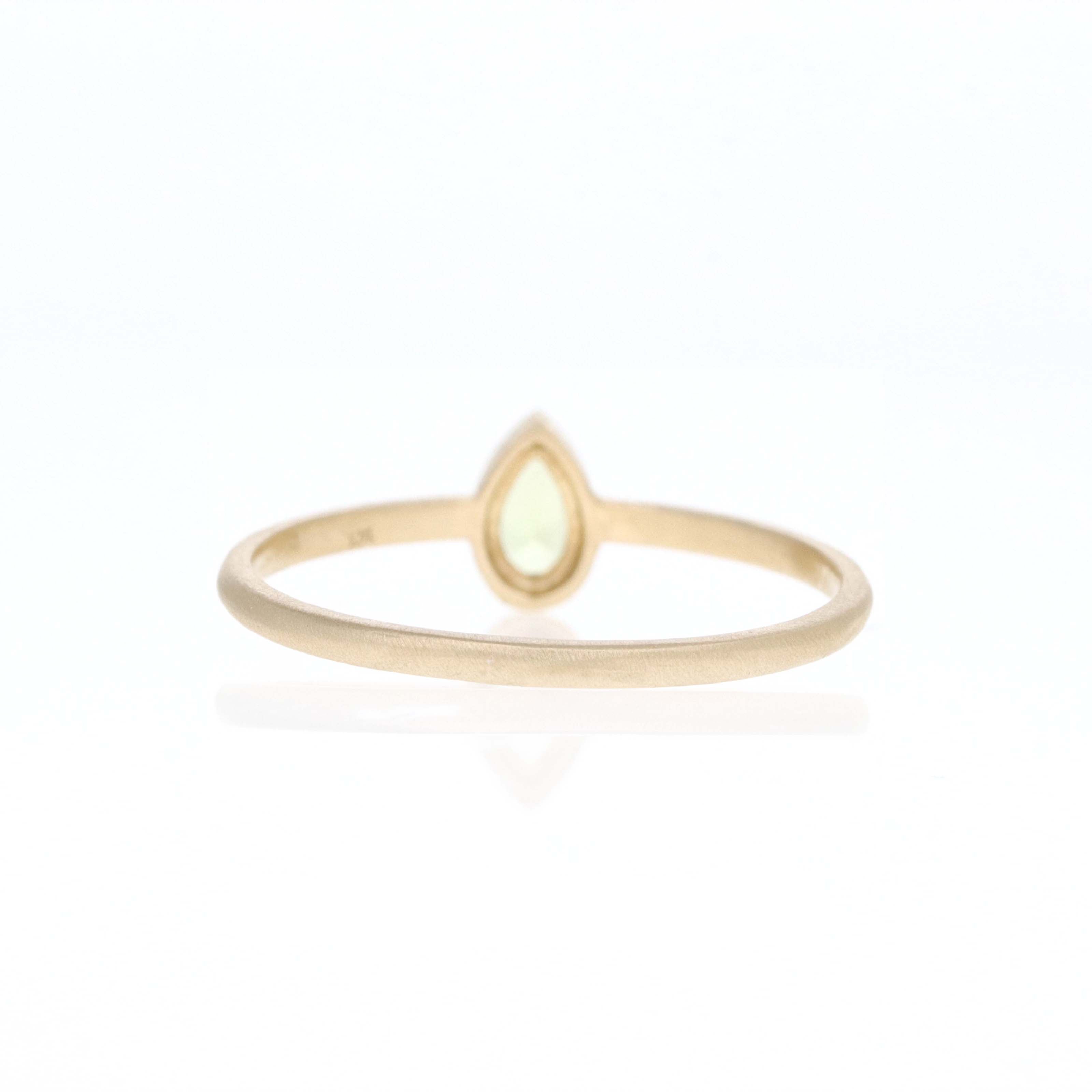 14K Yellow Gold 0.21 Carat Peridot Bezel Brushed Ring - Replica Handbags