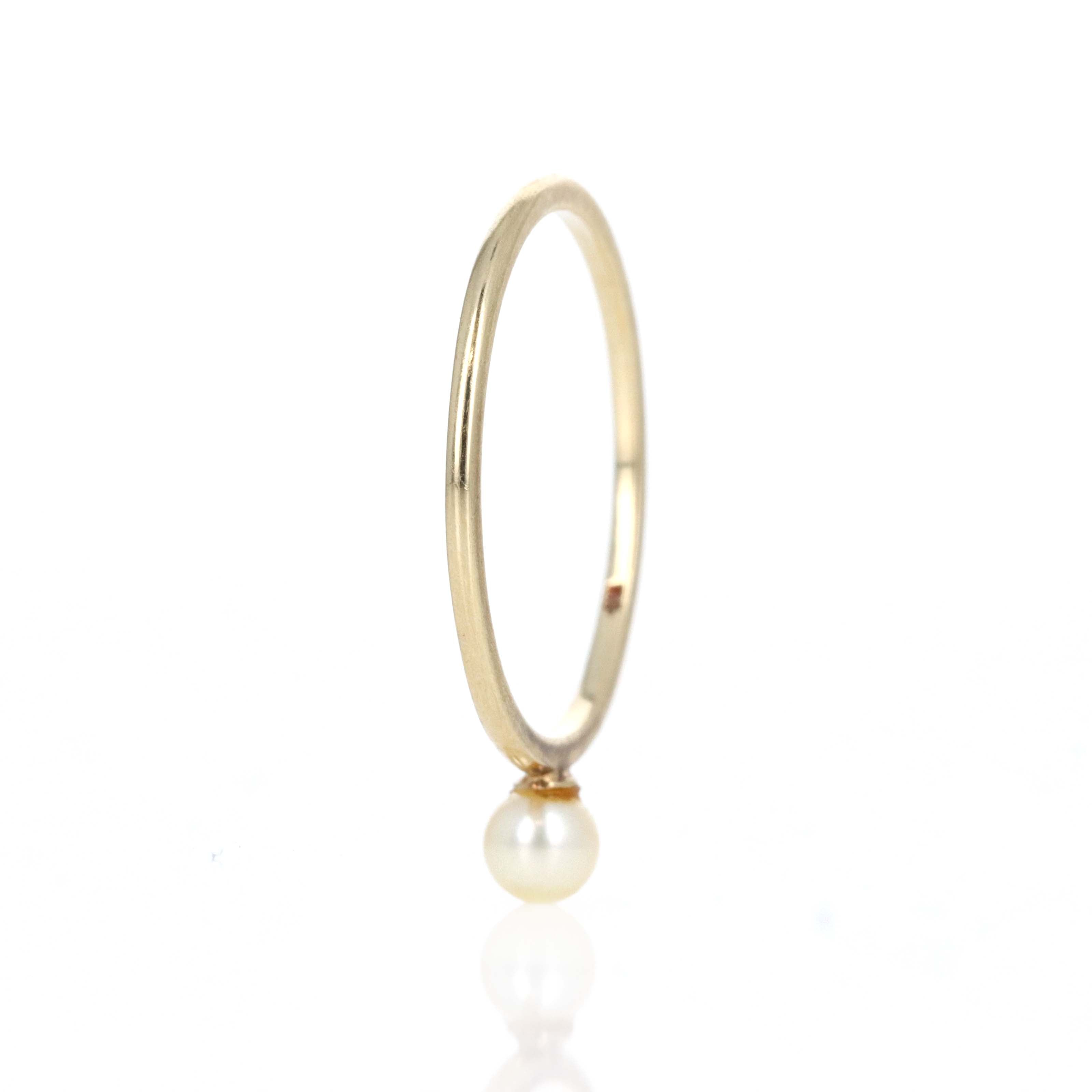 14K Yellow Gold Pearl Ring - Replica Handbags
