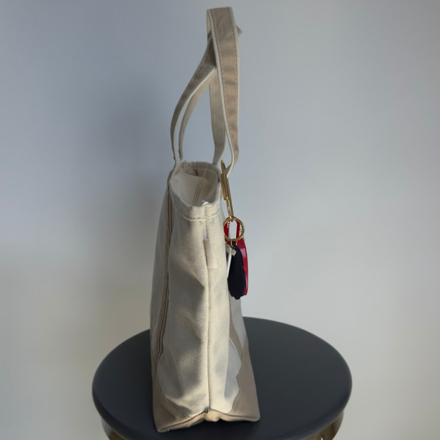 Embroidered Cape May Medium Canvas Boat Tote x Freshwater Curated Goods Bag Charms - Replica Handbags