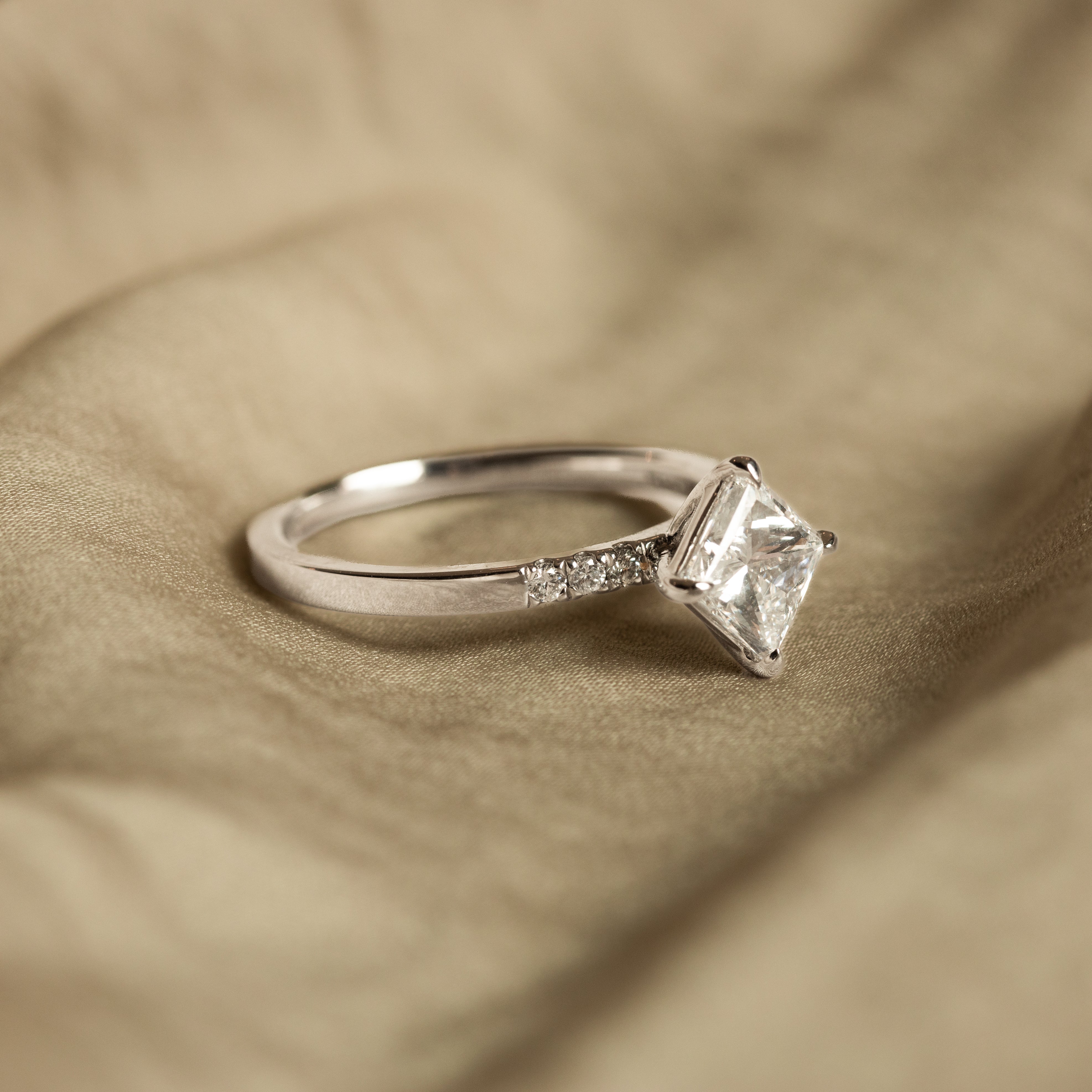 1.20 Carat Princess Diamond Engagement Ring in Platinum - Replica Handbags