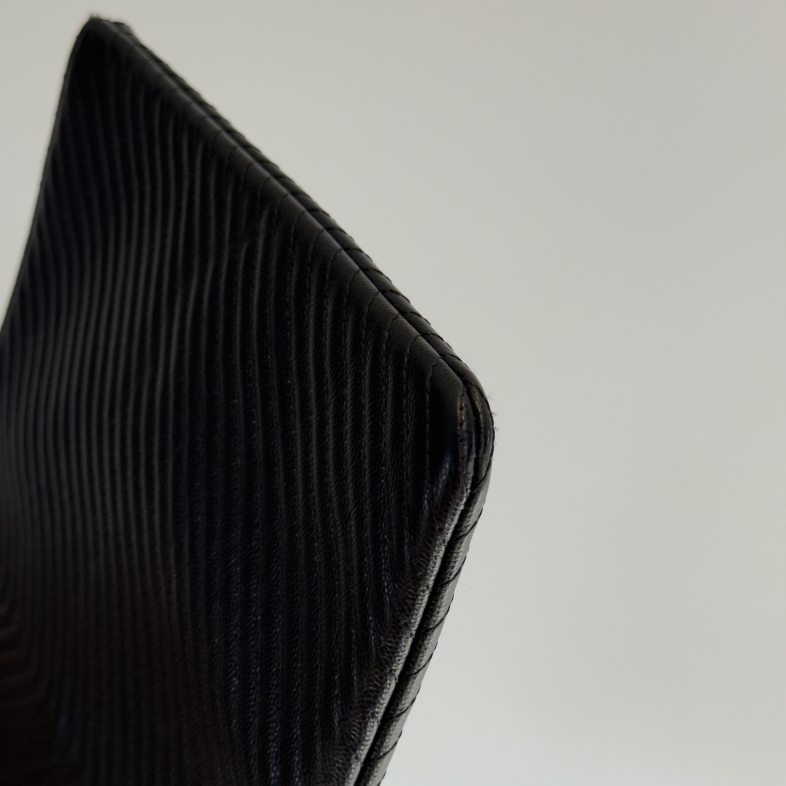 Chanel Caviar O-Case Chevron -  Replica Handbags 