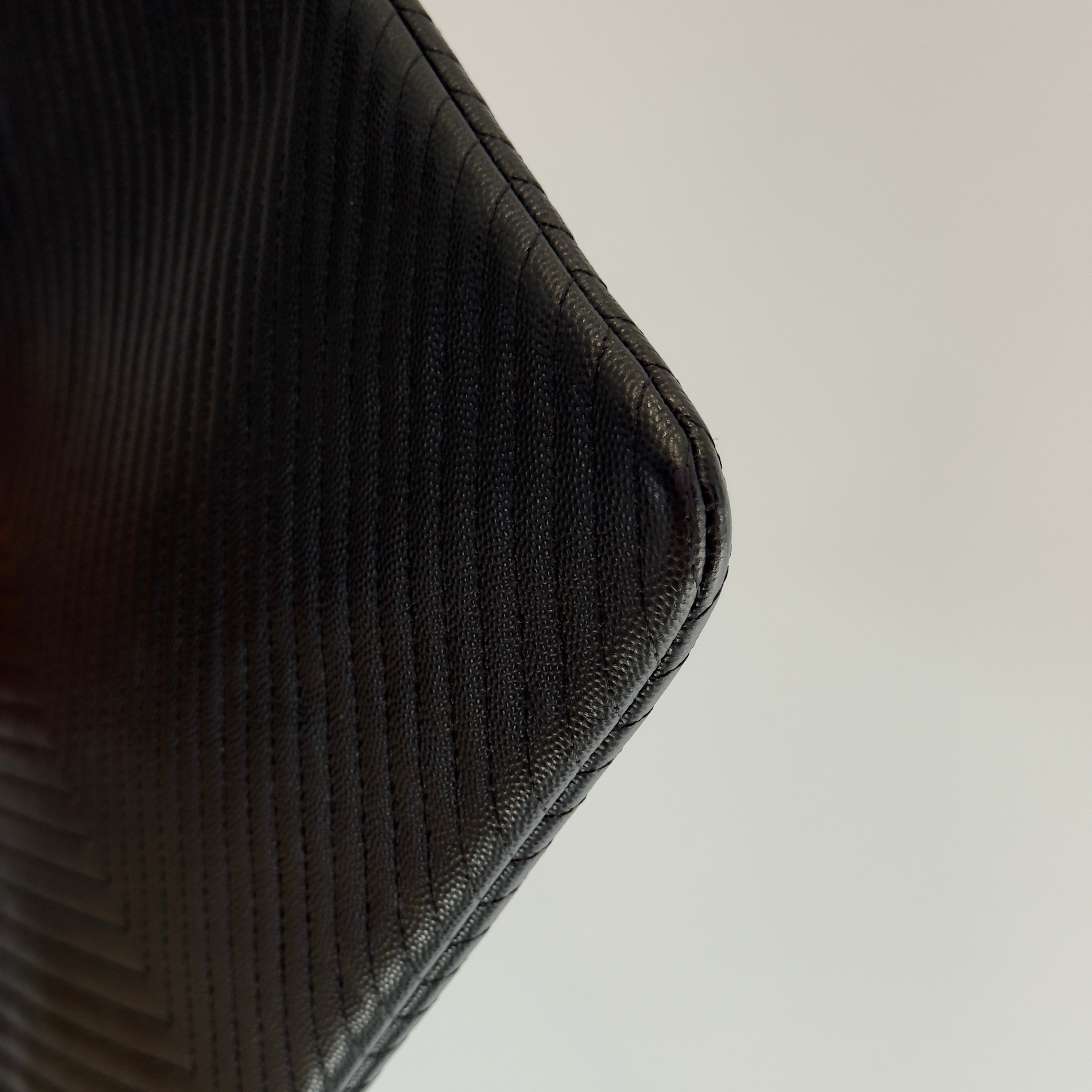 Chanel Caviar O-Case Chevron -  Replica Handbags 