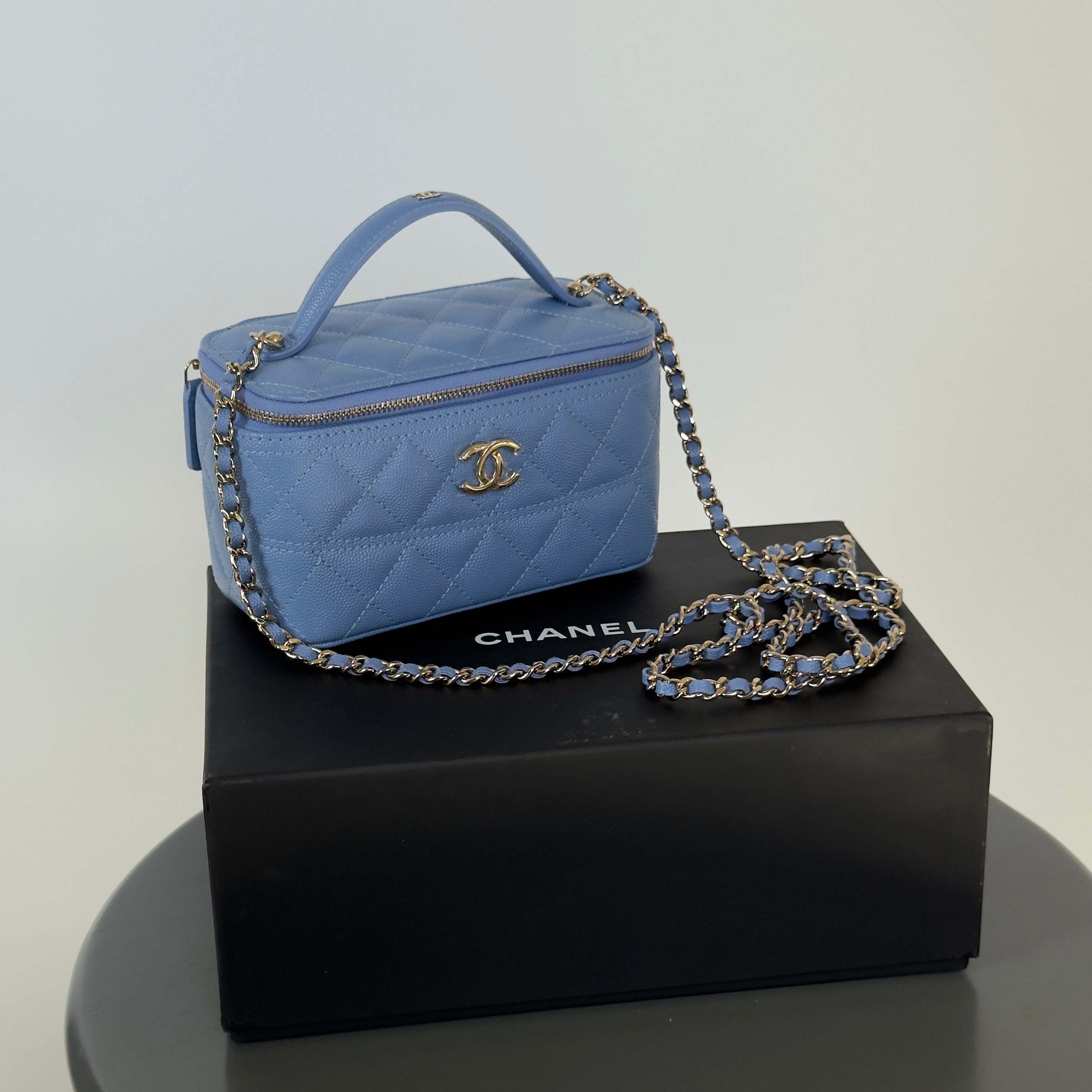 Chanel Long Vanity With Chain In Grained Calfskin and Gold Hardware -  Replica Handbags 