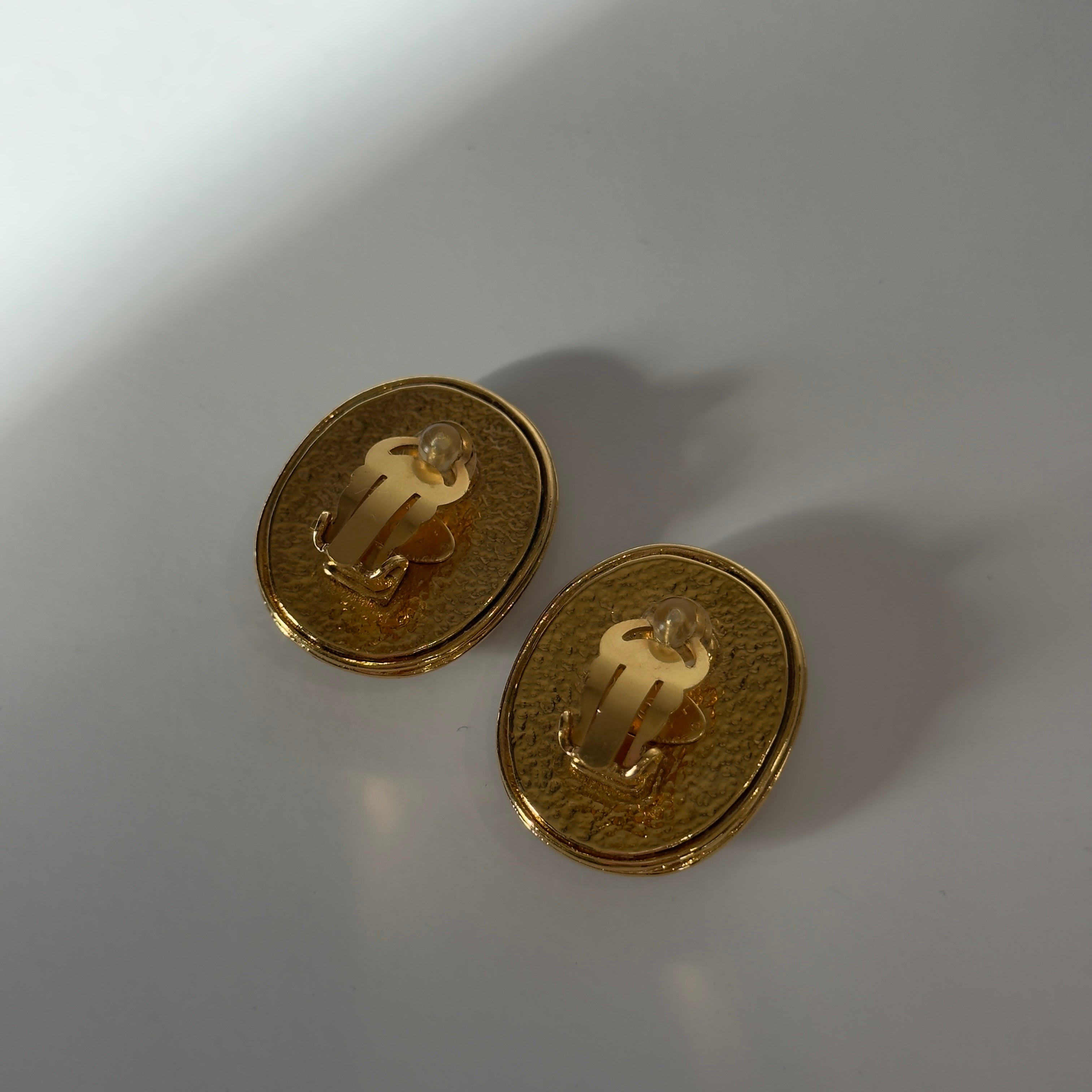 Chanel 1993 Fall CC Gripoix Clip on Earrings -  Replica Handbags 