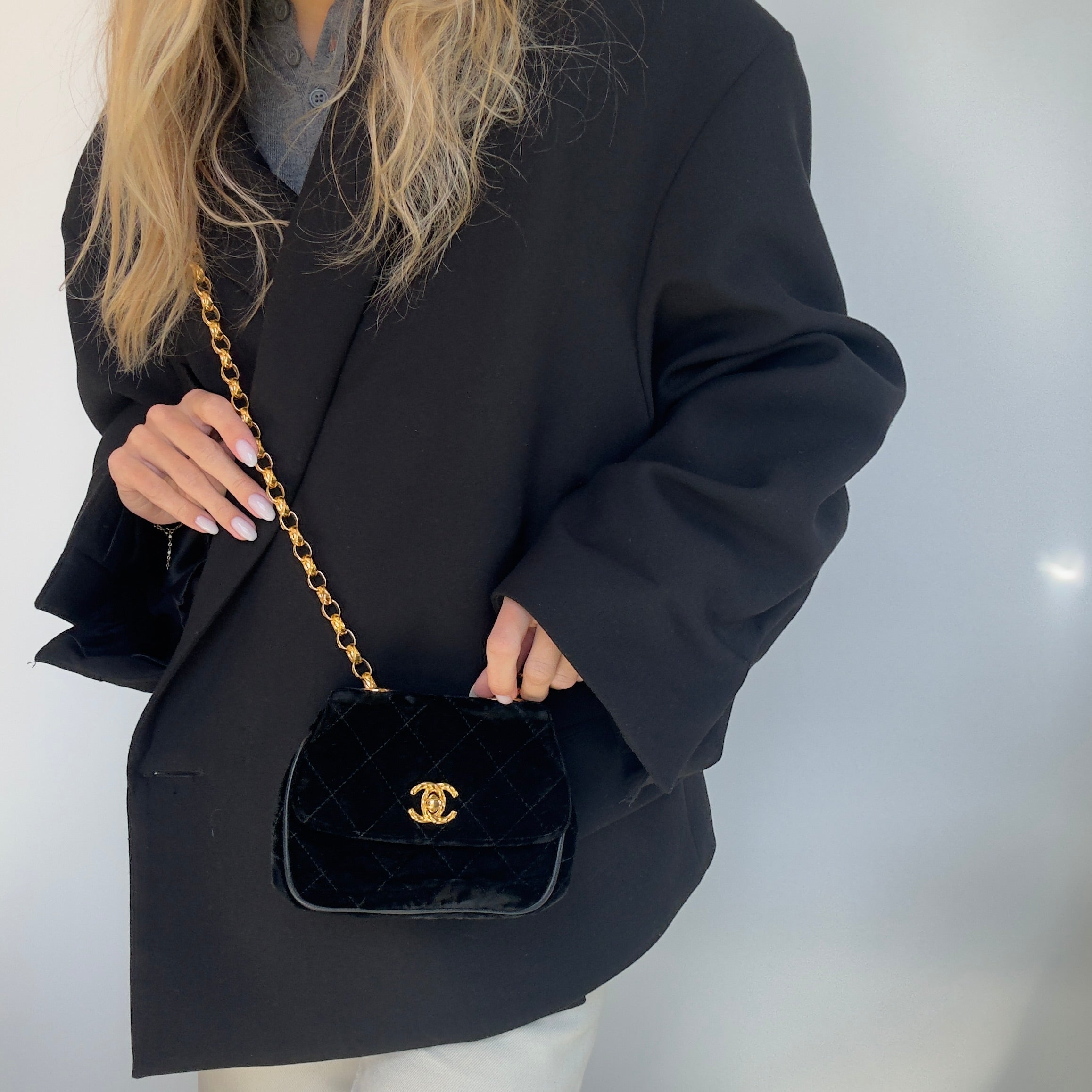 Chanel Quilted CC Velvet Bijoux Chain Crossbody - Replica Handbags