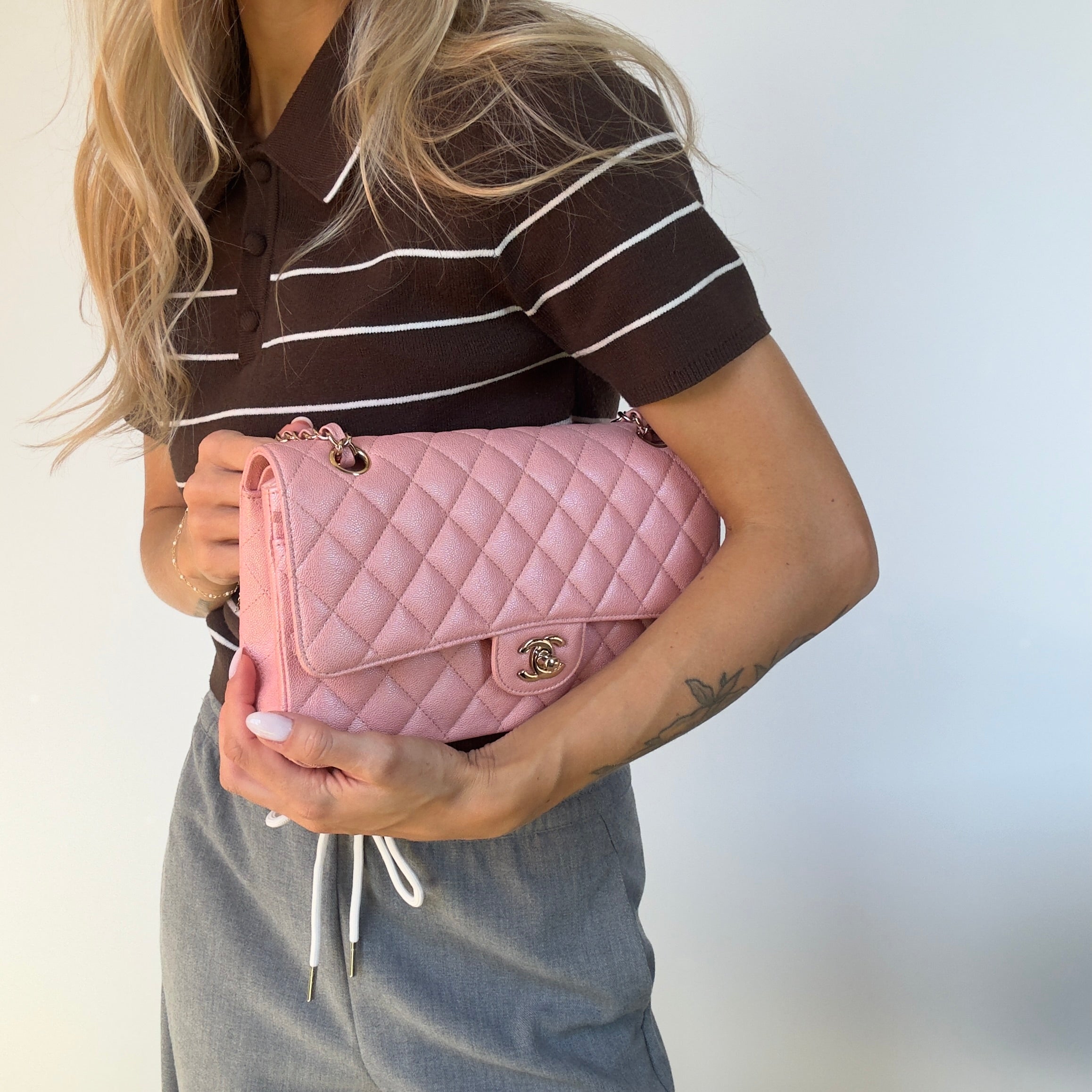 Chanel 19S Iridescent Pink Medium Classic Flap 2019 -  Replica Handbags 