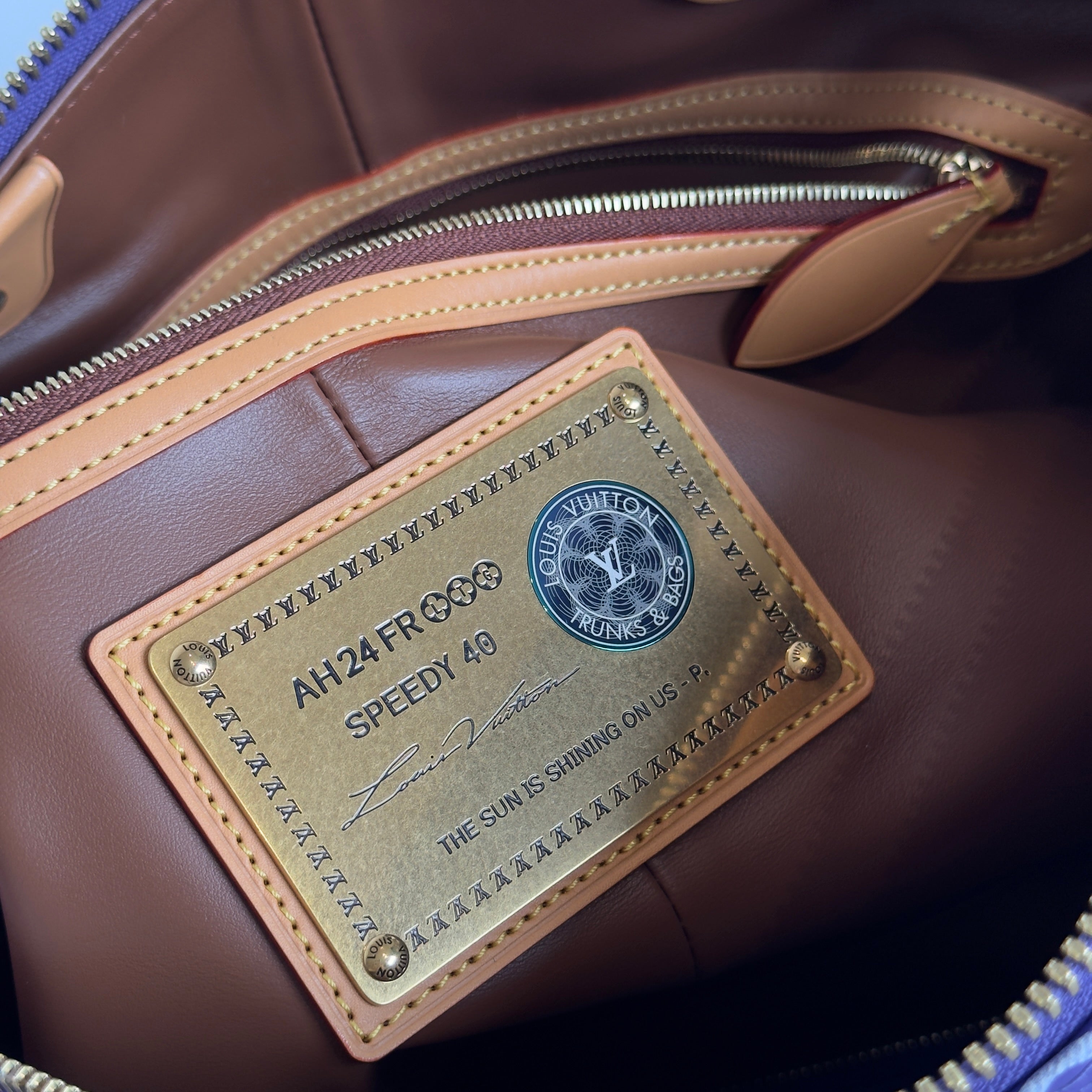 Louis Vuitton Speedy P9 Bandouliere 40 in Amethyst -  Replica Handbags 