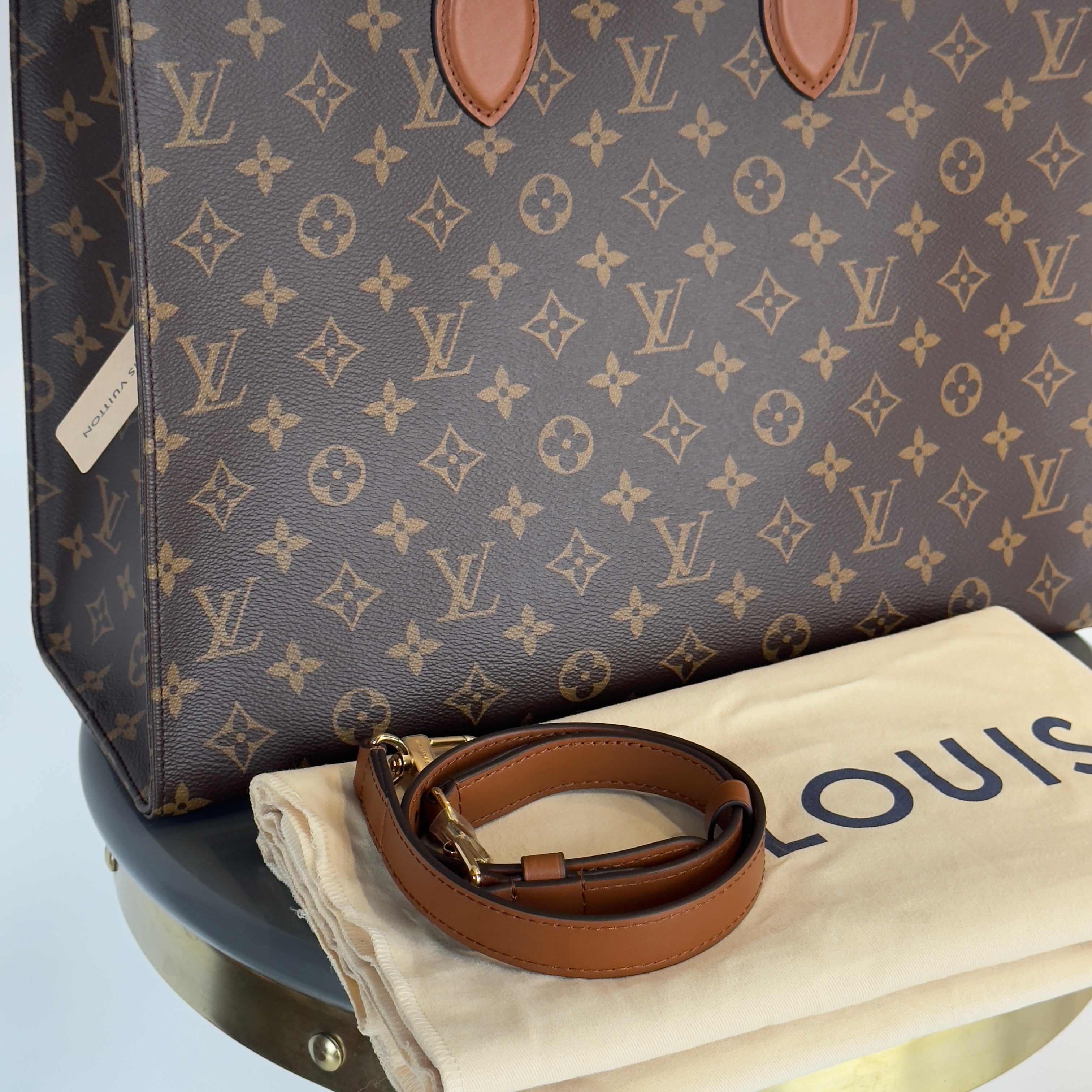 Louis Vuitton Monogram On The Go Organizer -  Replica Handbags 