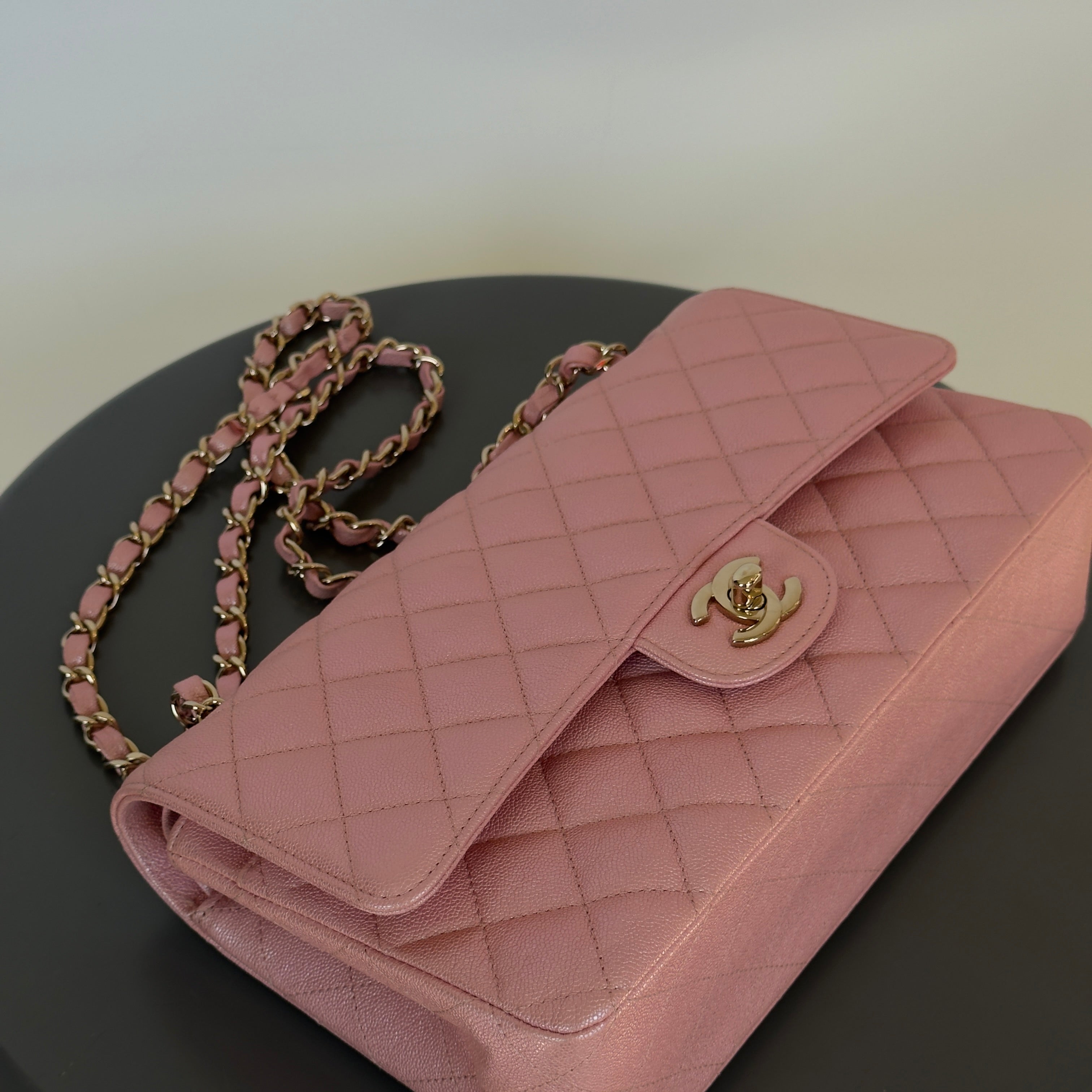 Chanel 19S Iridescent Pink Medium Classic Flap 2019 - Replica Handbags