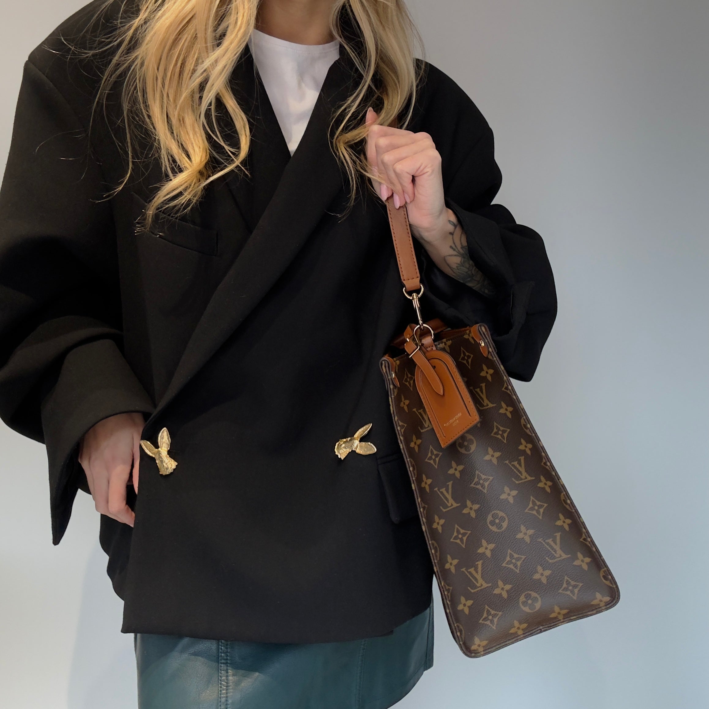 Louis Vuitton Monogram On The Go Organizer -  Replica Handbags 