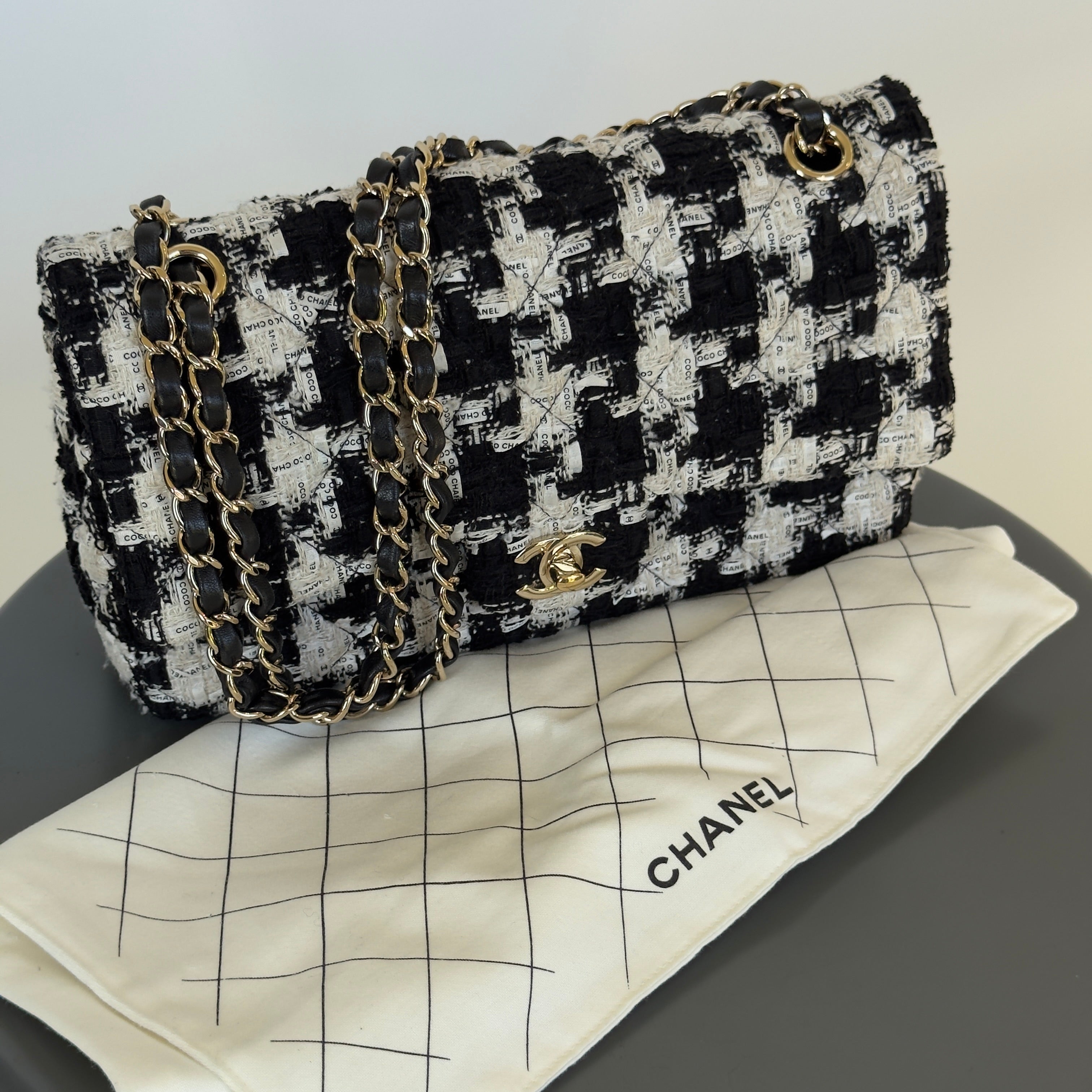 Chanel Classic Double Flap Medium 20S Houndstooth Tweed Light Gold Hardware -  Replica Handbags 