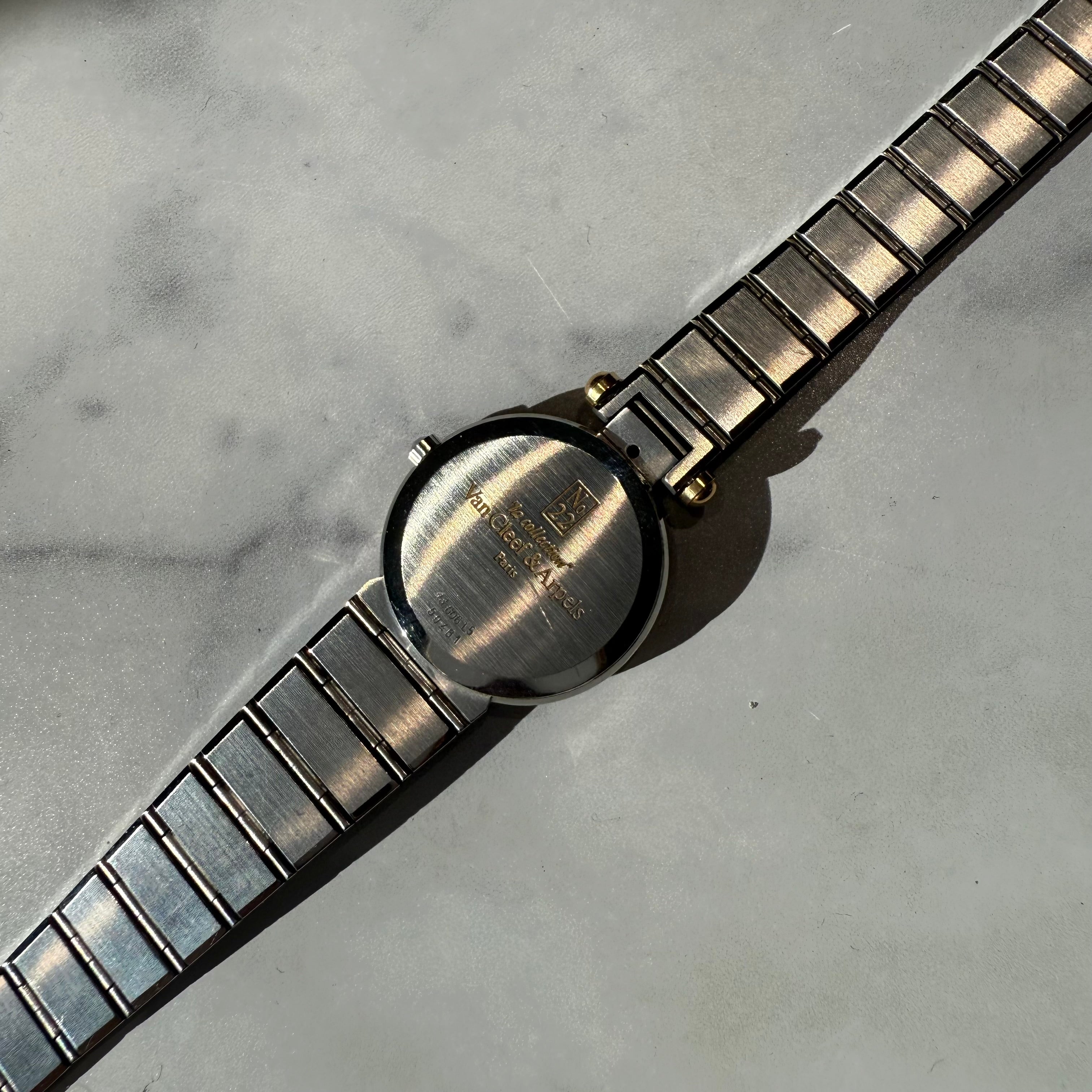 Van Cleef and Arpels La Collection No.22 Watch - Replica Handbags