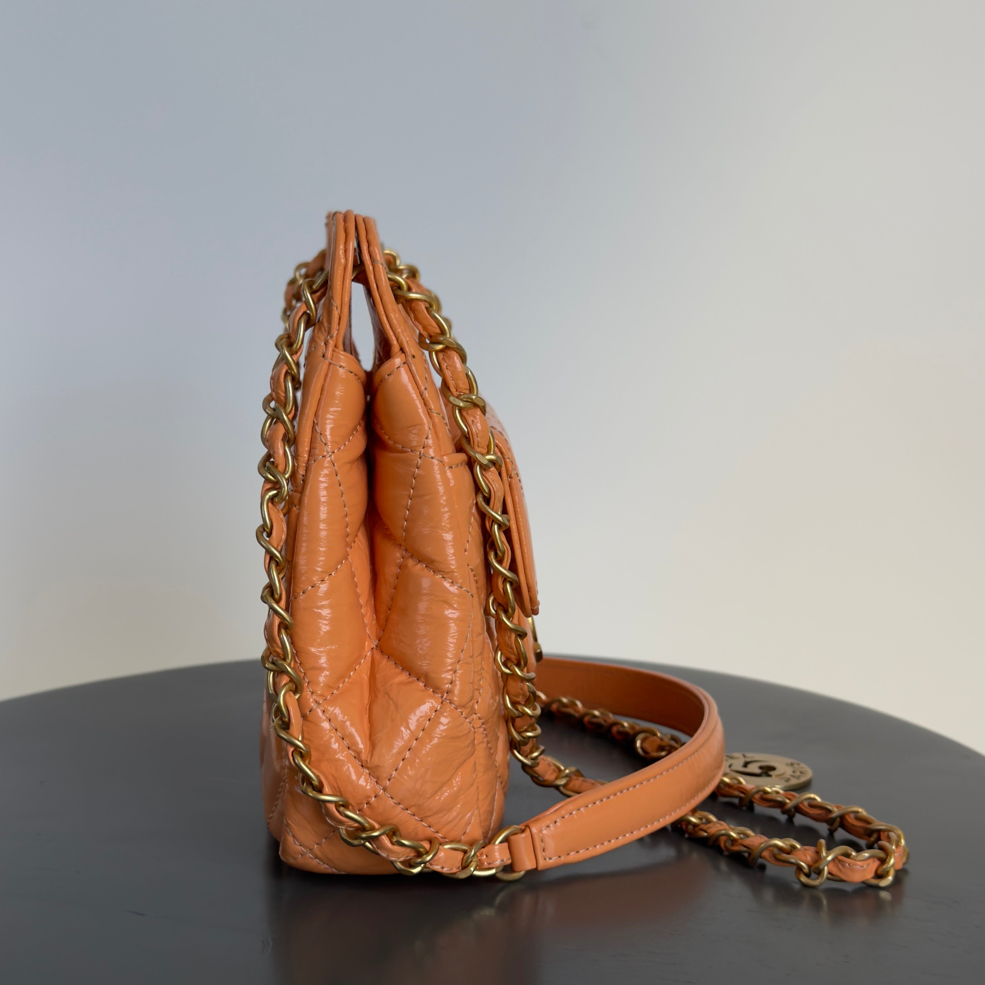 Chanel Orange Shiny Crumpled Quilted Leather Small Wavy CC Hobo 2023 -  Replica Handbags 