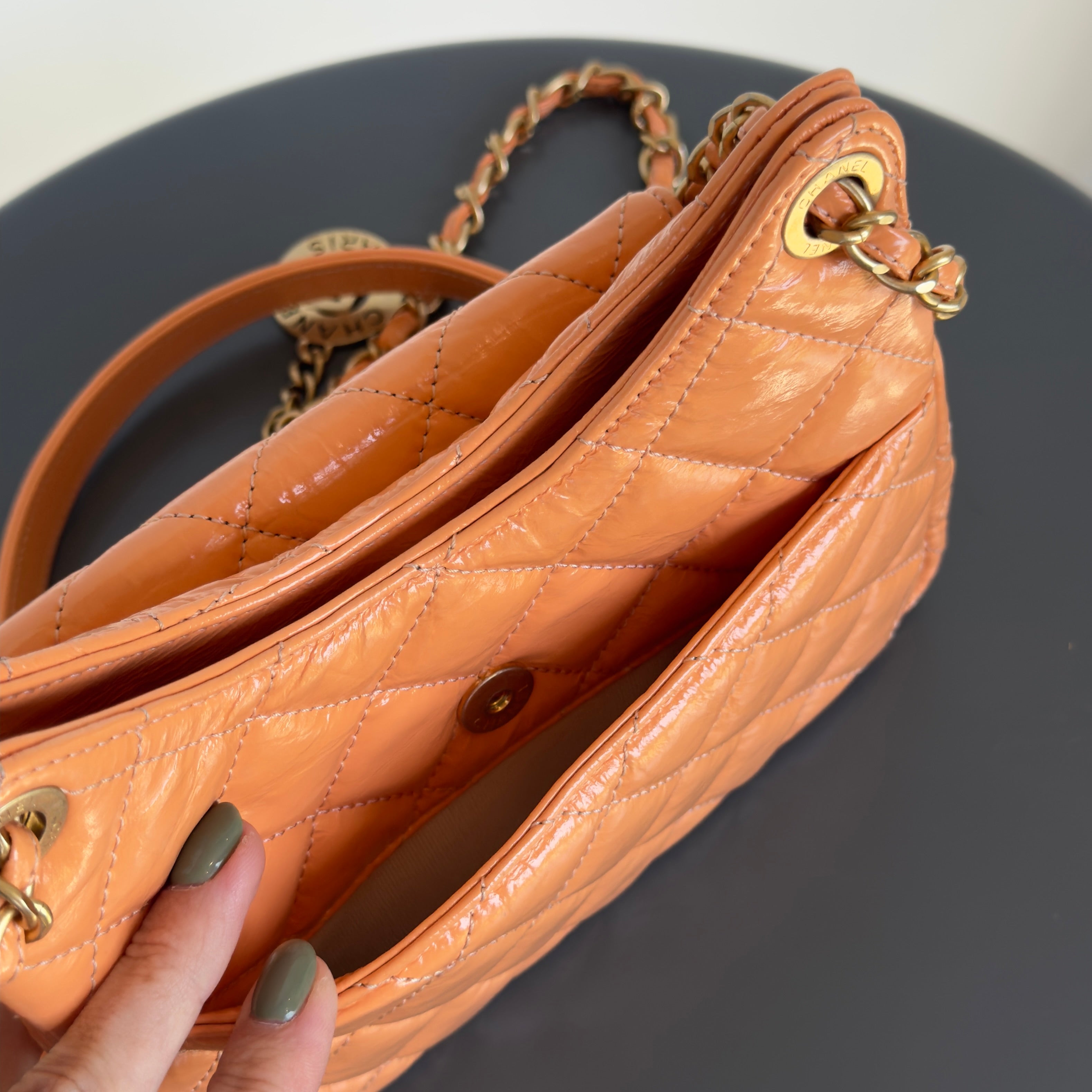 Chanel Orange Shiny Crumpled Quilted Leather Small Wavy CC Hobo 2023 -  Replica Handbags 