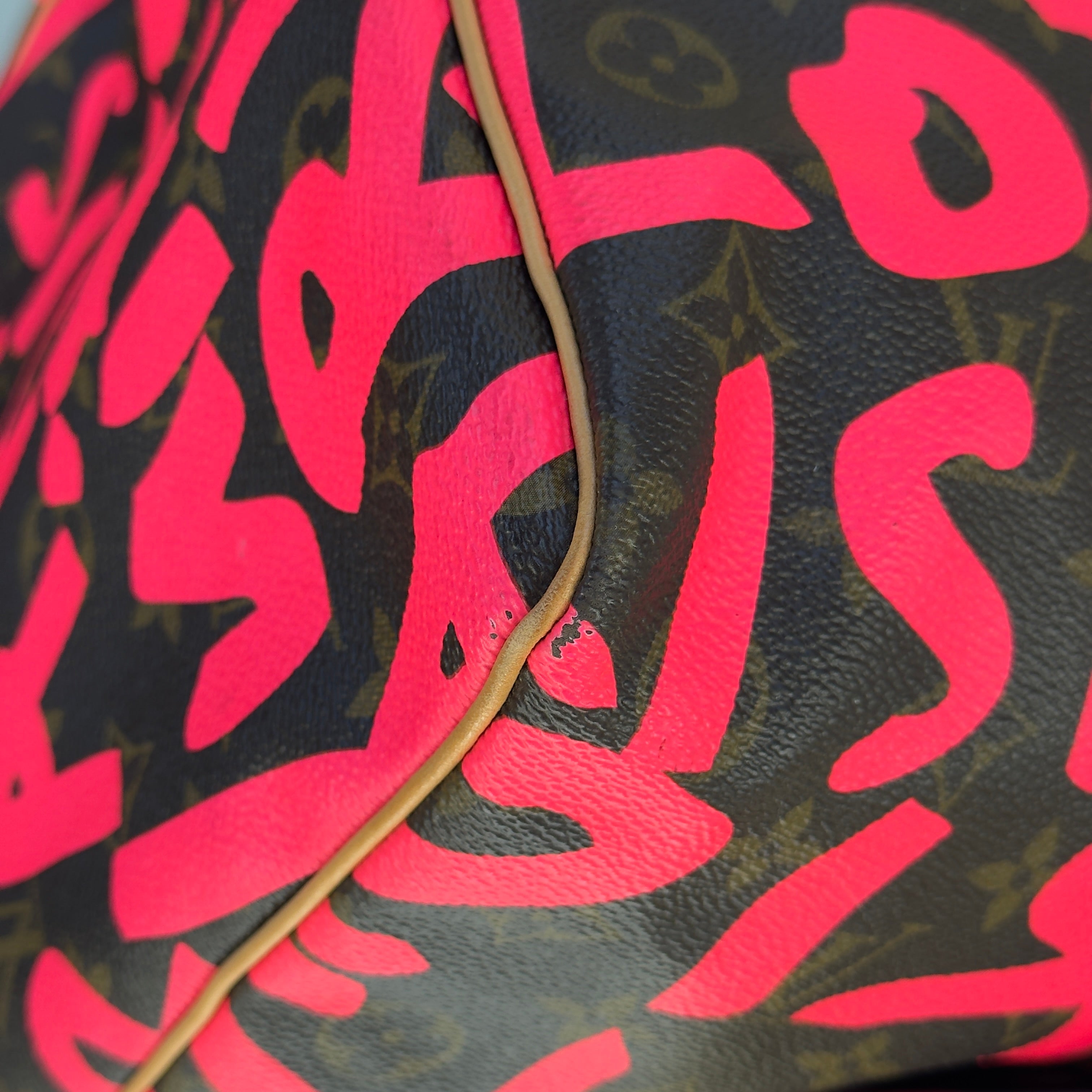 Louis Vuitton Stephen Sprouse Monogram Graffiti Keepall 50 Fuchsia -  Replica Handbags 