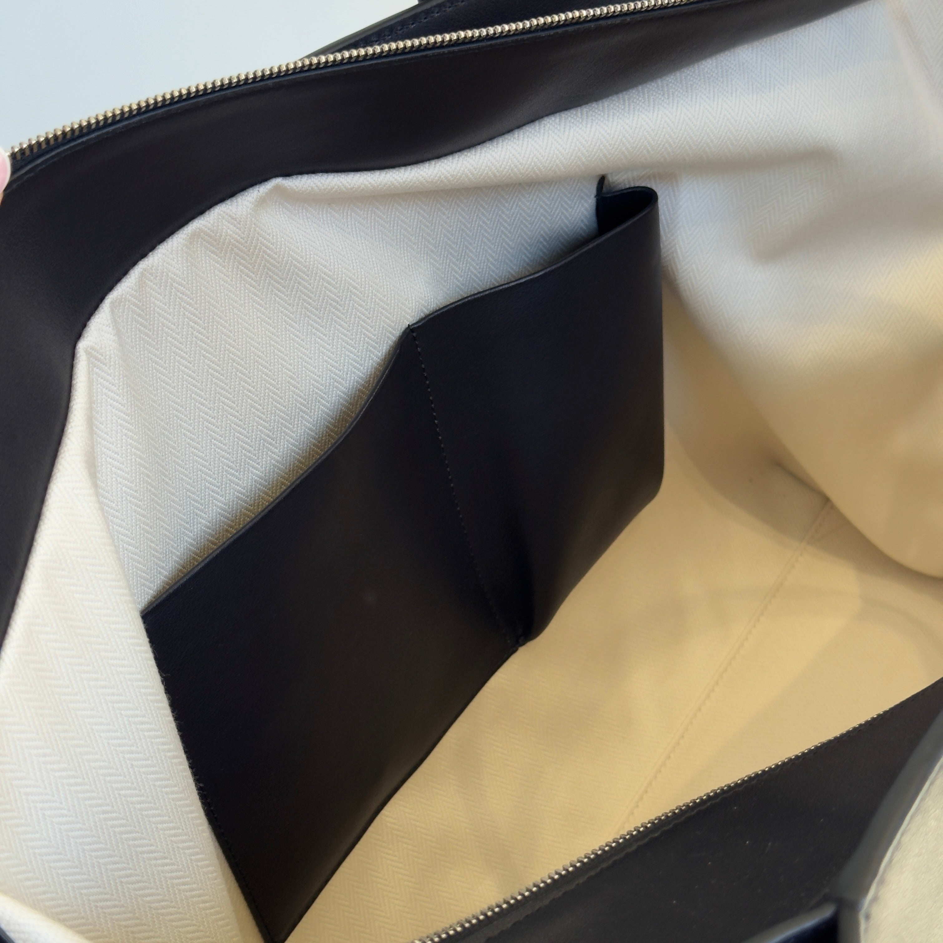 The Row Marlo 17 Tote Bag -  Replica Handbags 