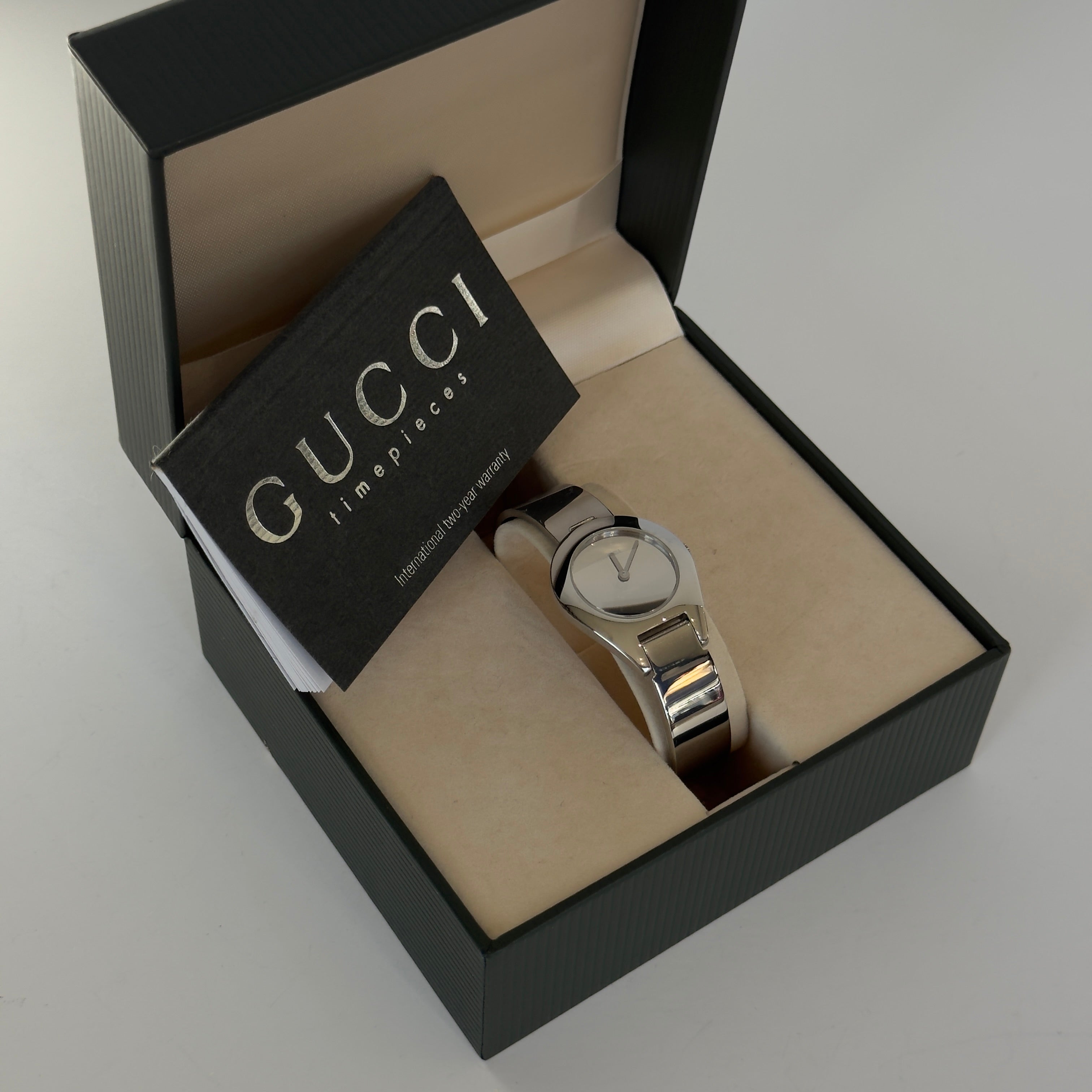 Gucci 6700L Mirror Buckle Bangle Watch - Replica Handbags