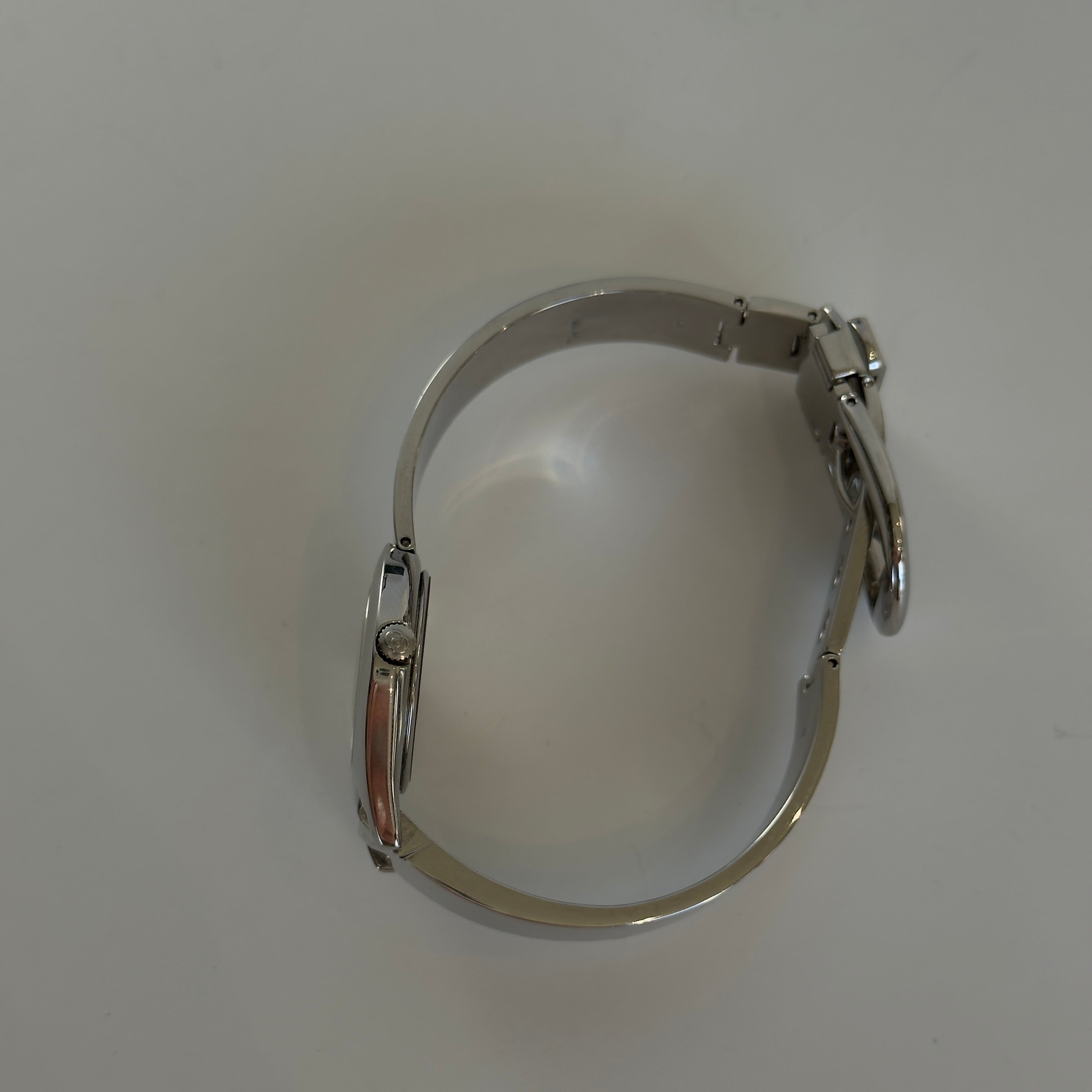 Gucci 6700L Mirror Buckle Bangle Watch -  Replica Handbags 