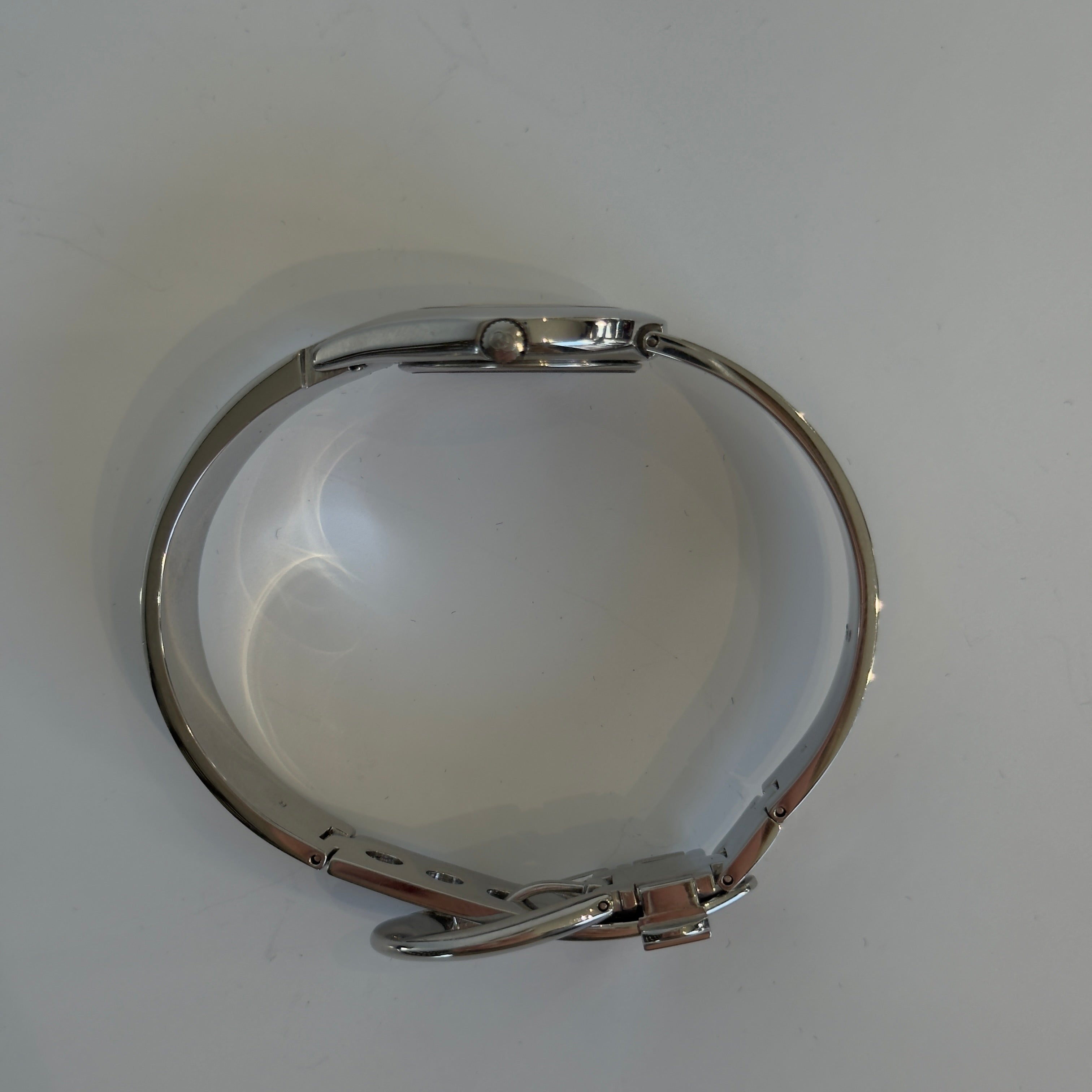 Gucci 6700L Mirror Buckle Bangle Watch -  Replica Handbags 