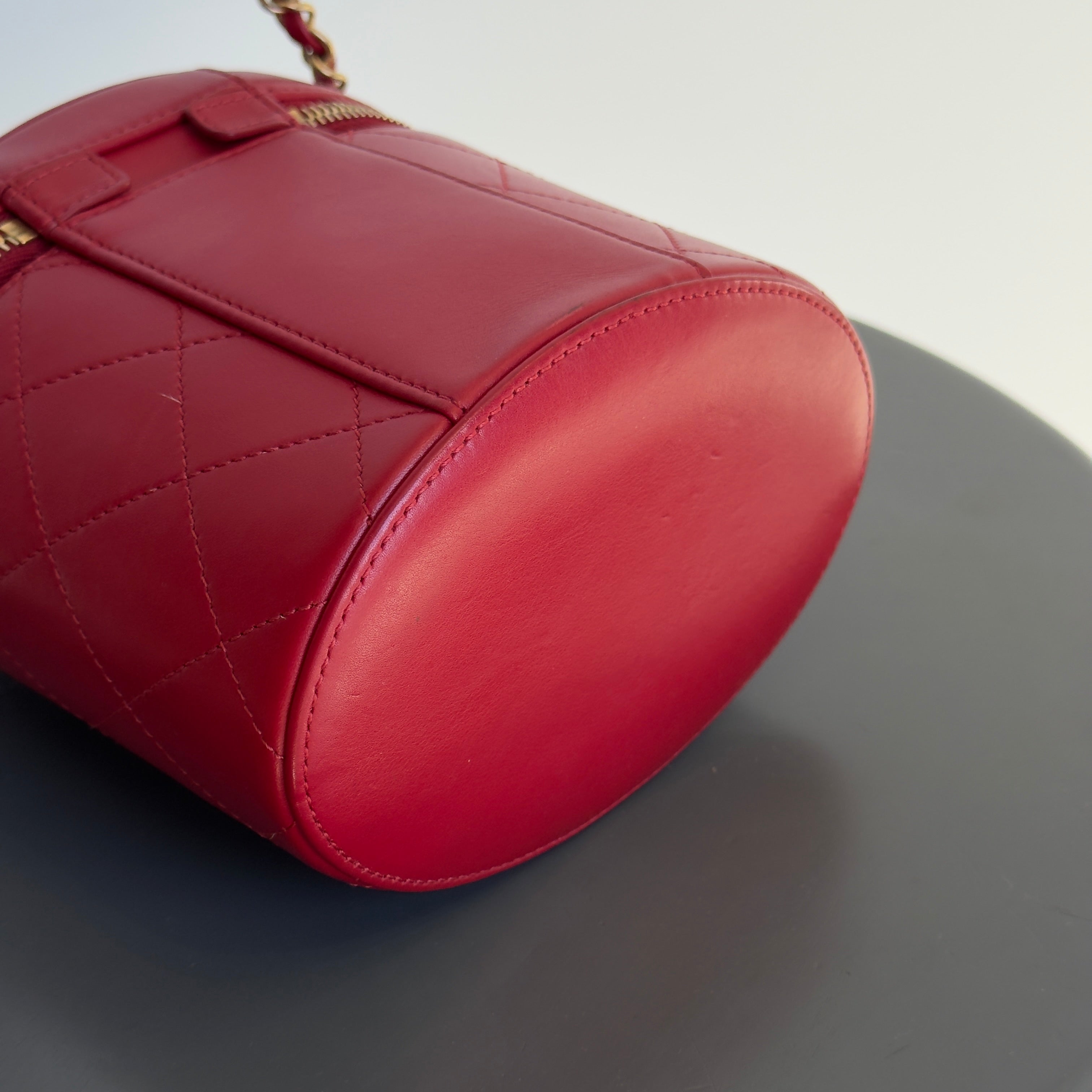 Chanel Pearl Logo Red Top Handle Vanity Case With Chain