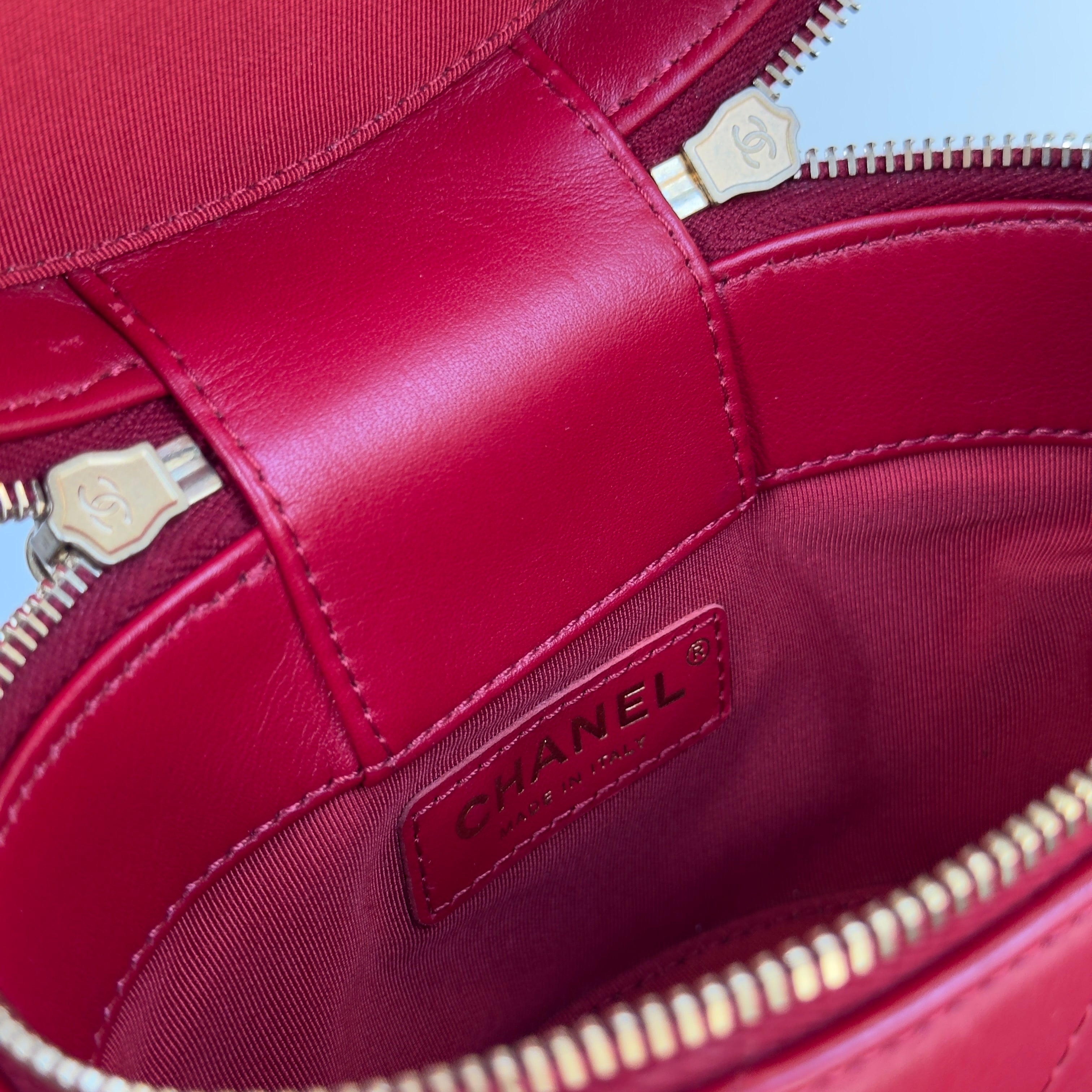 Chanel Pearl Logo Red Top Handle Vanity Case With Chain