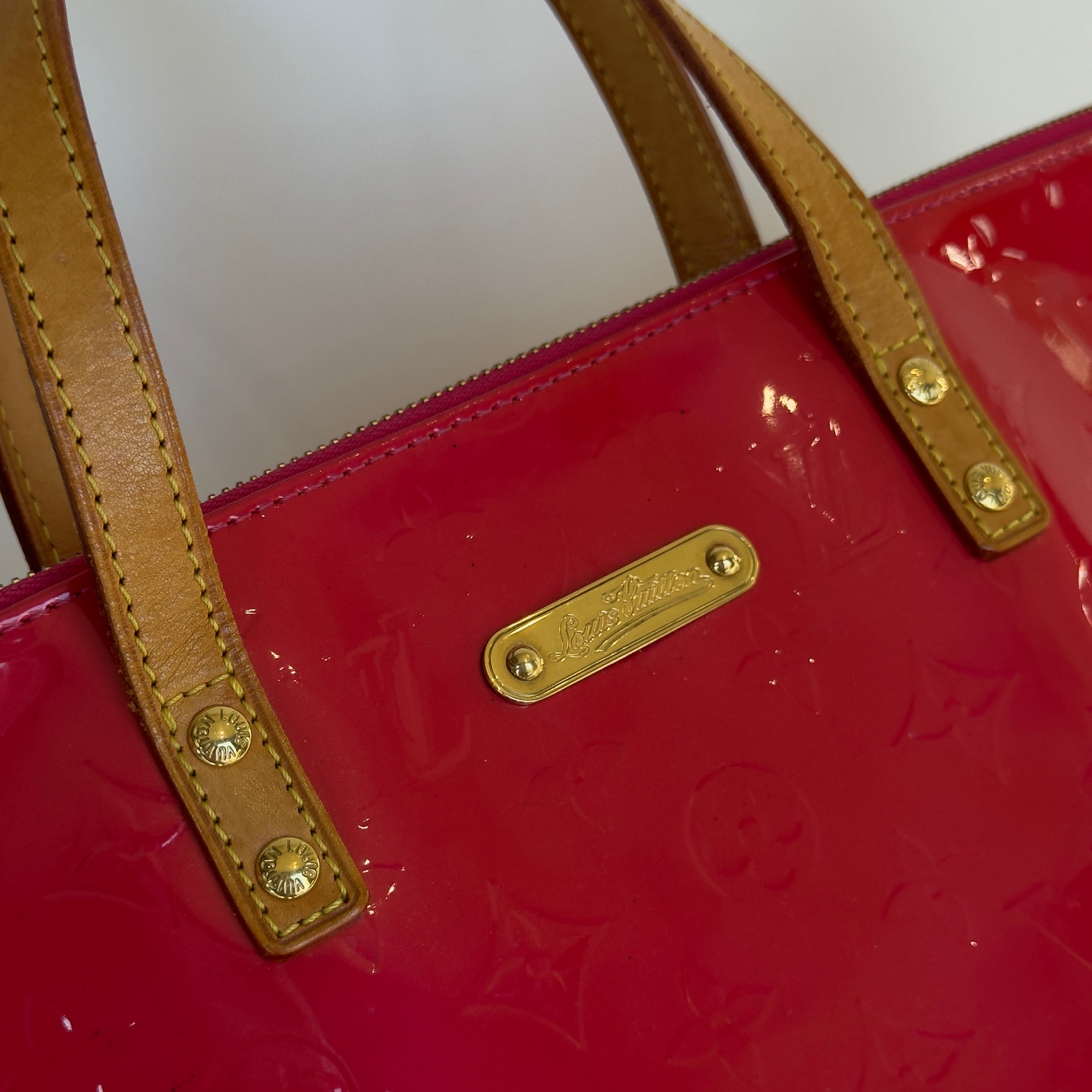 Louis Vuitton Bellevue Vernis PM