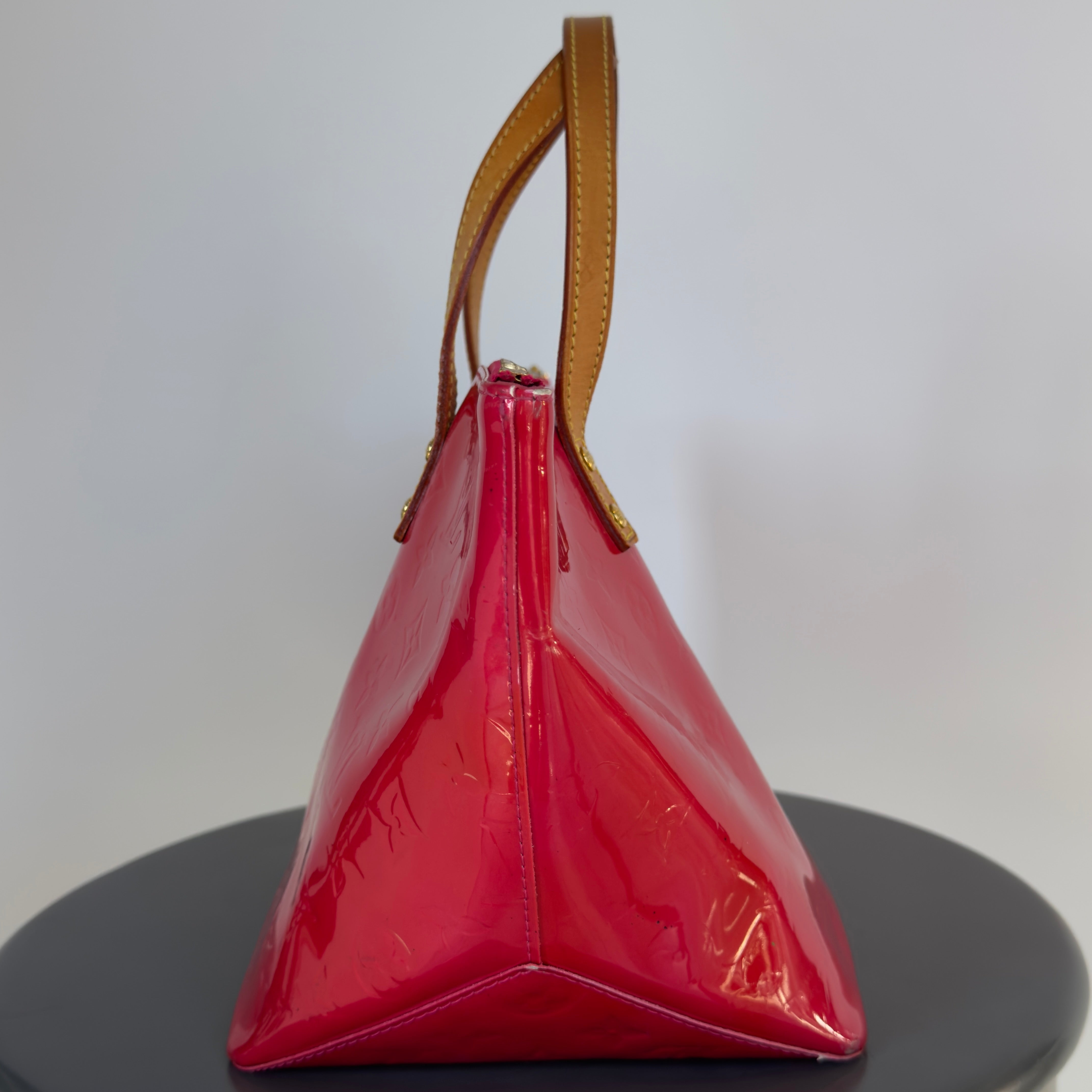 Louis Vuitton Bellevue Vernis PM