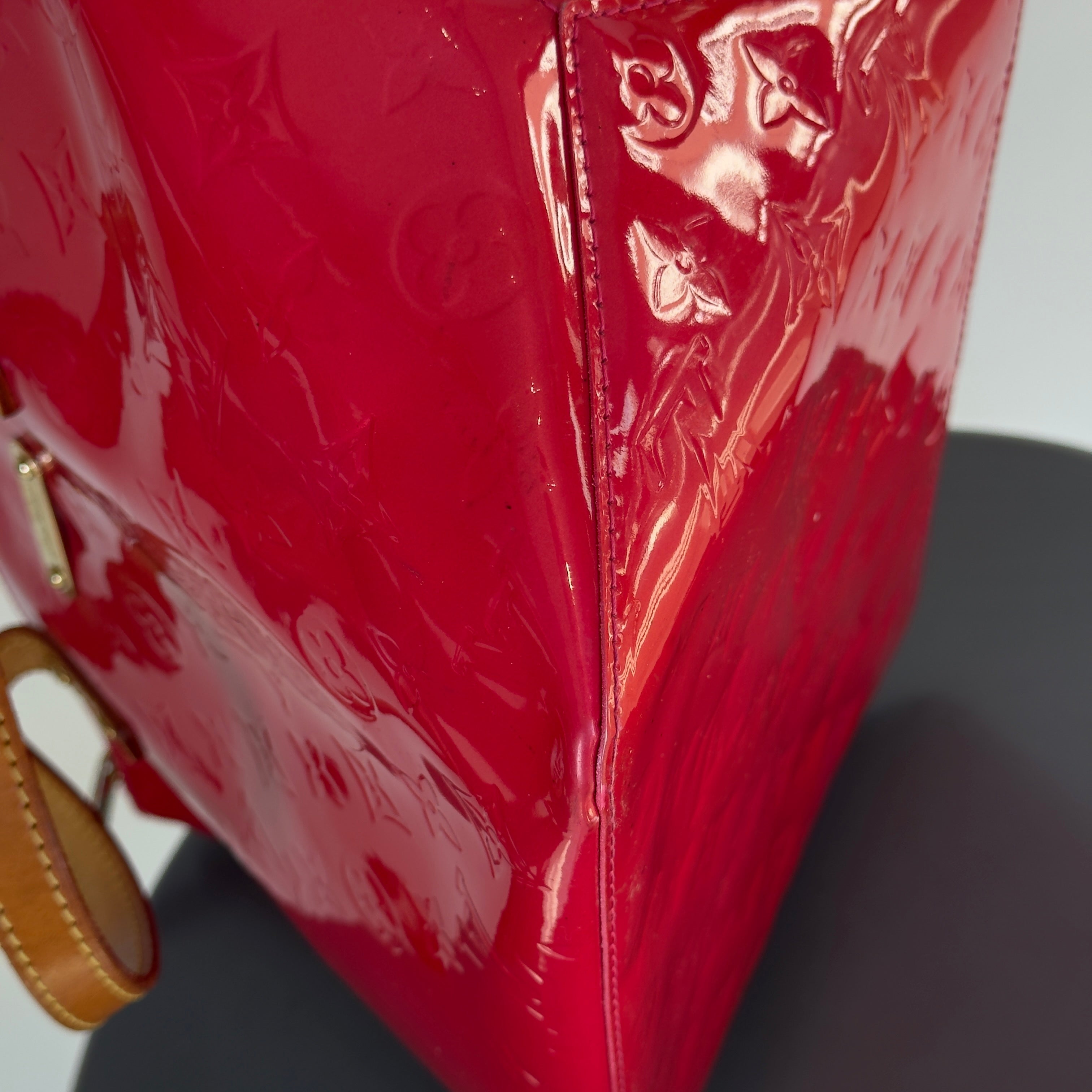 Louis Vuitton Bellevue Vernis PM