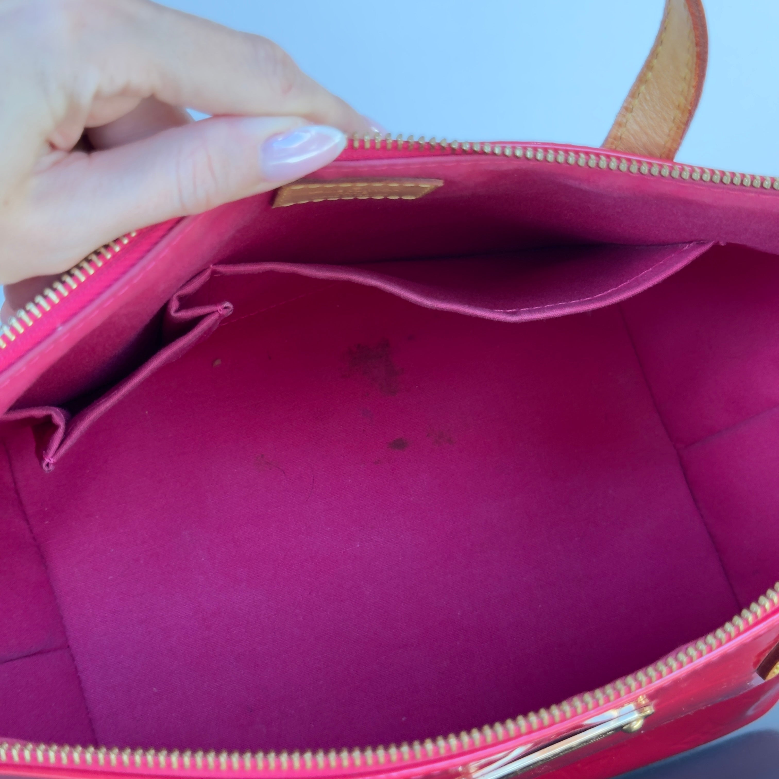 Louis Vuitton Bellevue Vernis PM