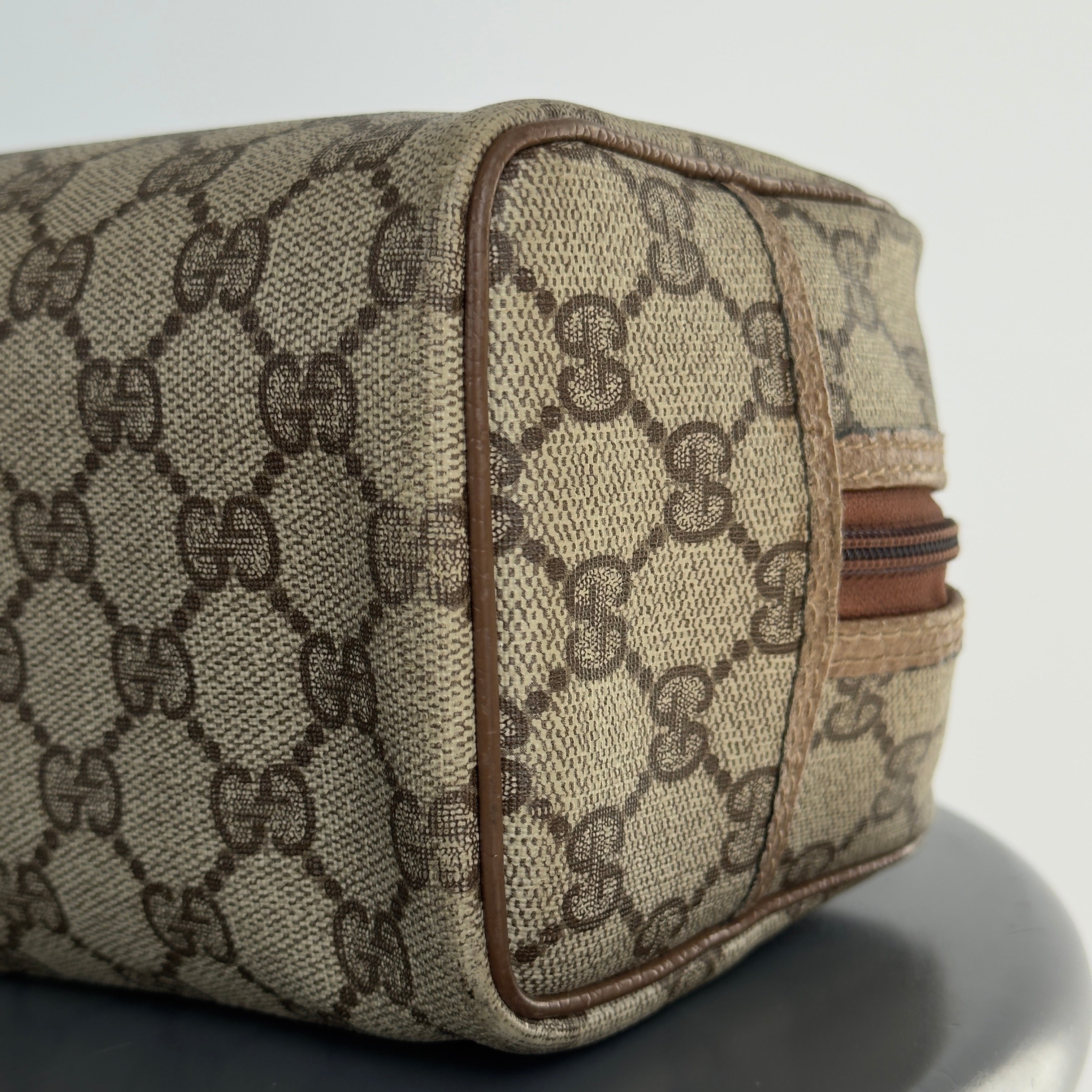 Vintage Gucci GG Supreme Canvas Cosmetic Case - Replica Handbags