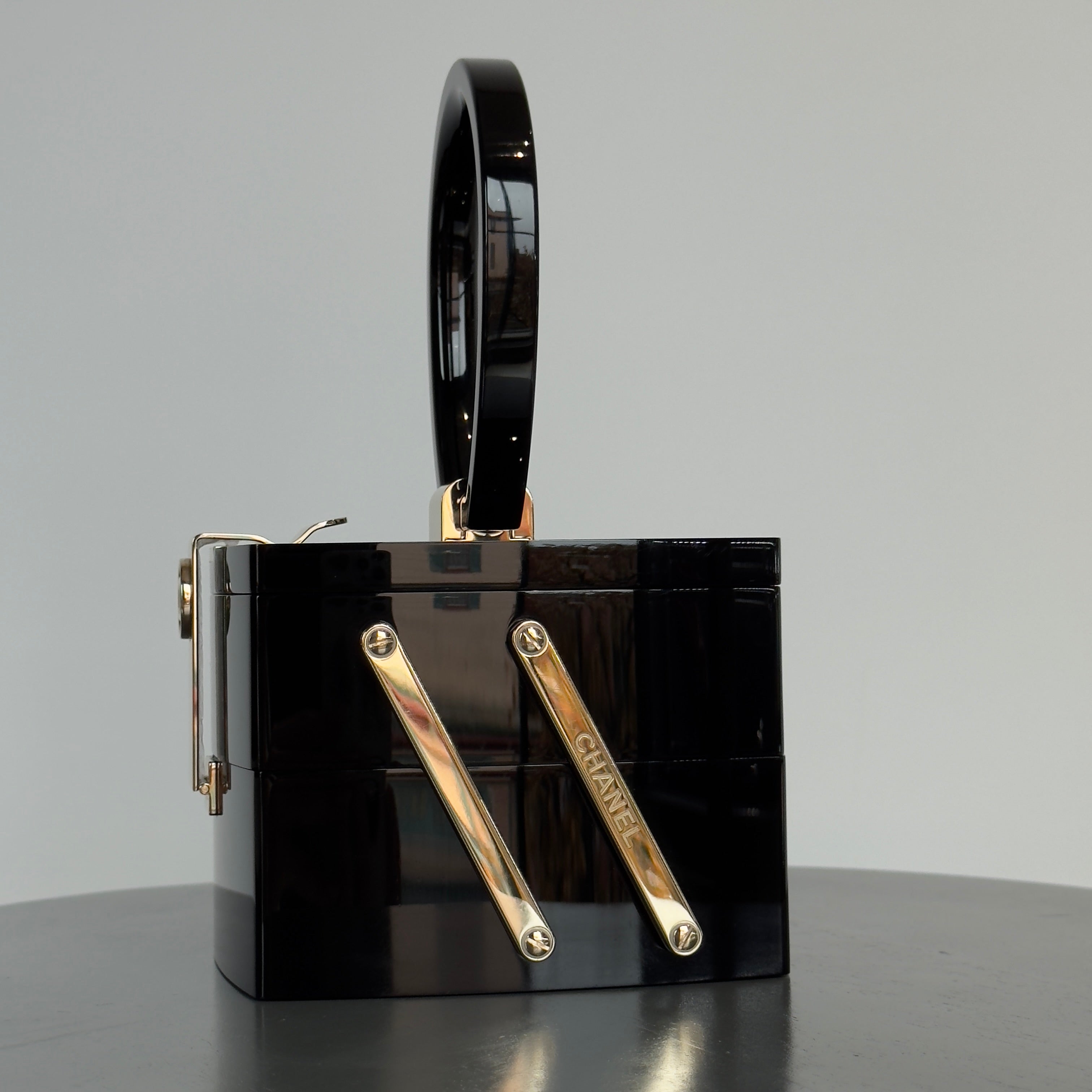 Chanel Black Lucite Devil Wears Prada Runway Top Handle Bag Fall 2016 Minaudiere -  Replica Handbags 