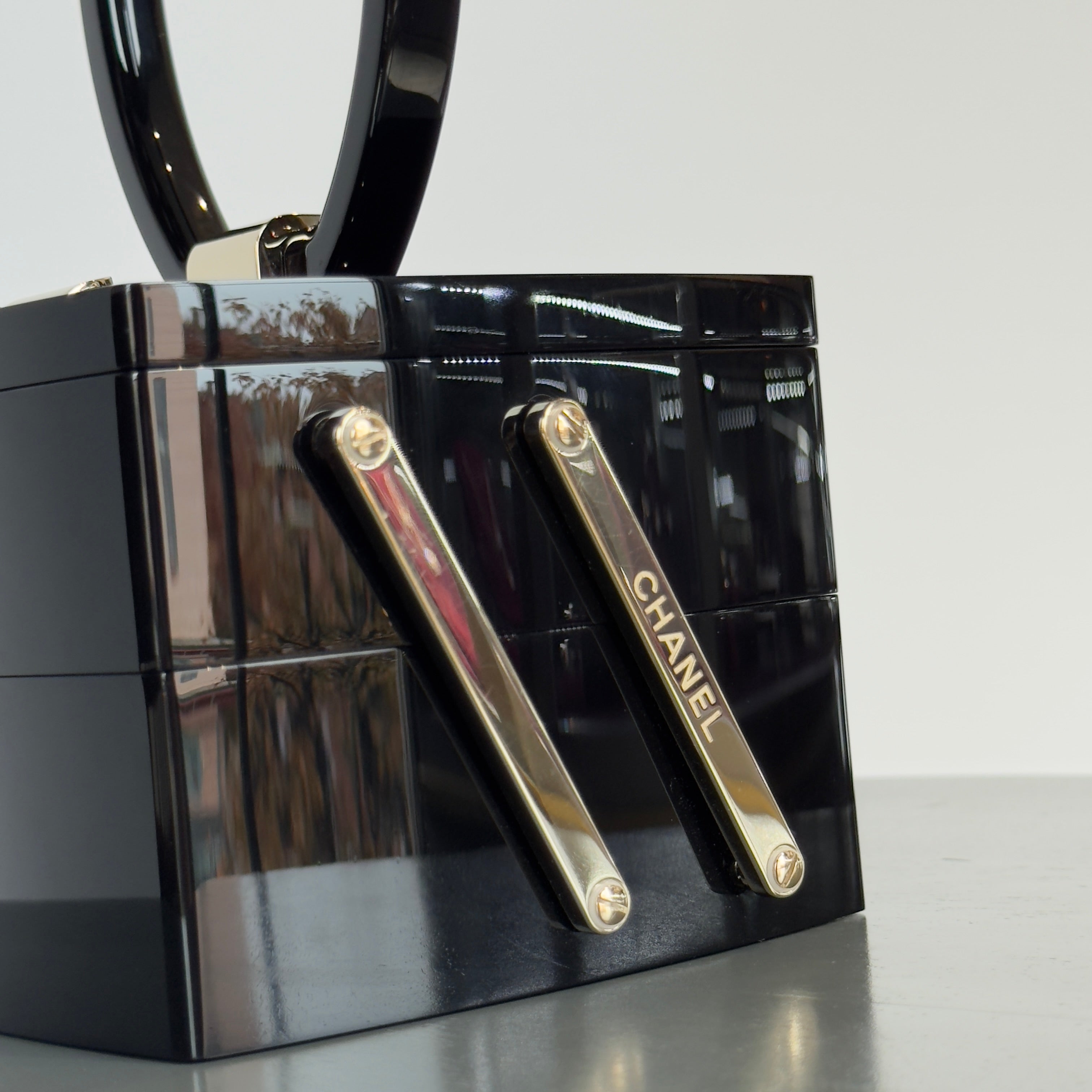 Chanel Black Lucite Devil Wears Prada Runway Top Handle Bag Fall 2016 Minaudiere -  Replica Handbags 