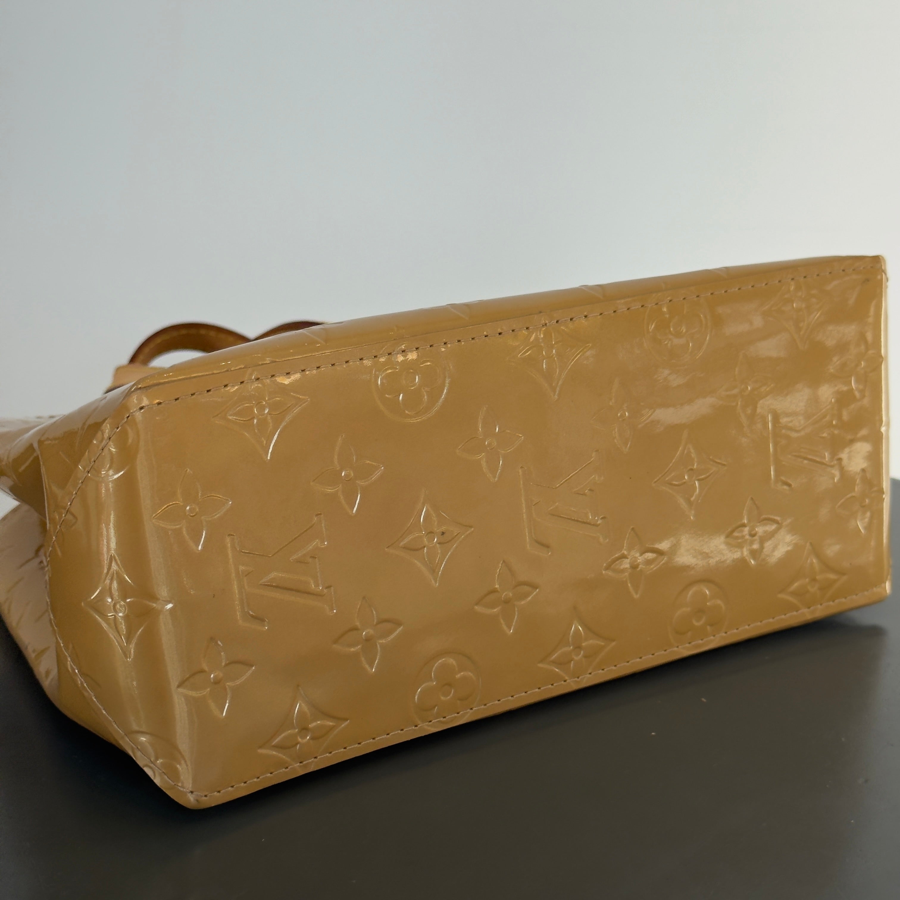 Louis Vuitton Vernis Reade PM Tan -  Replica Handbags 