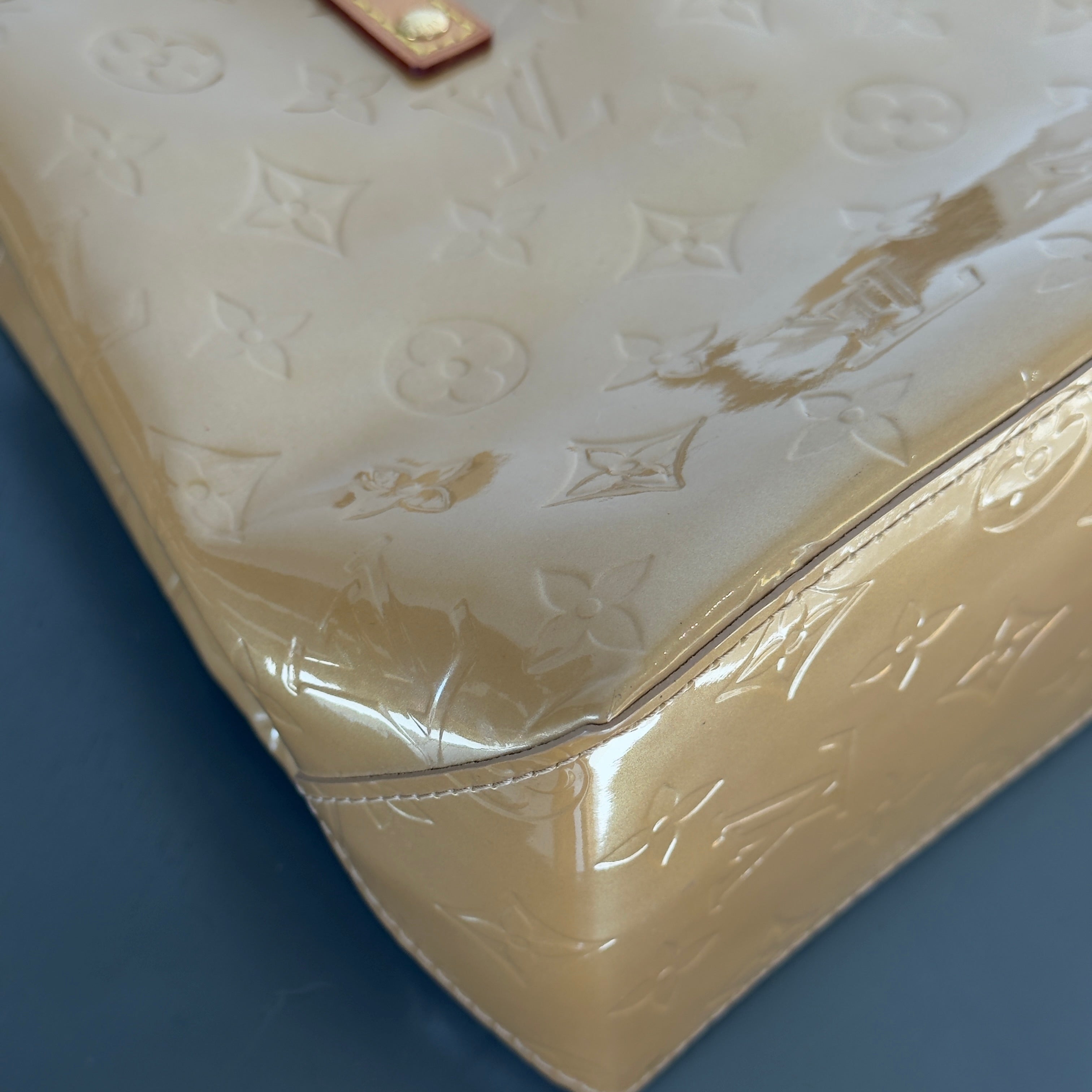 Louis Vuitton Vernis Reade PM Tan - Replica Handbags