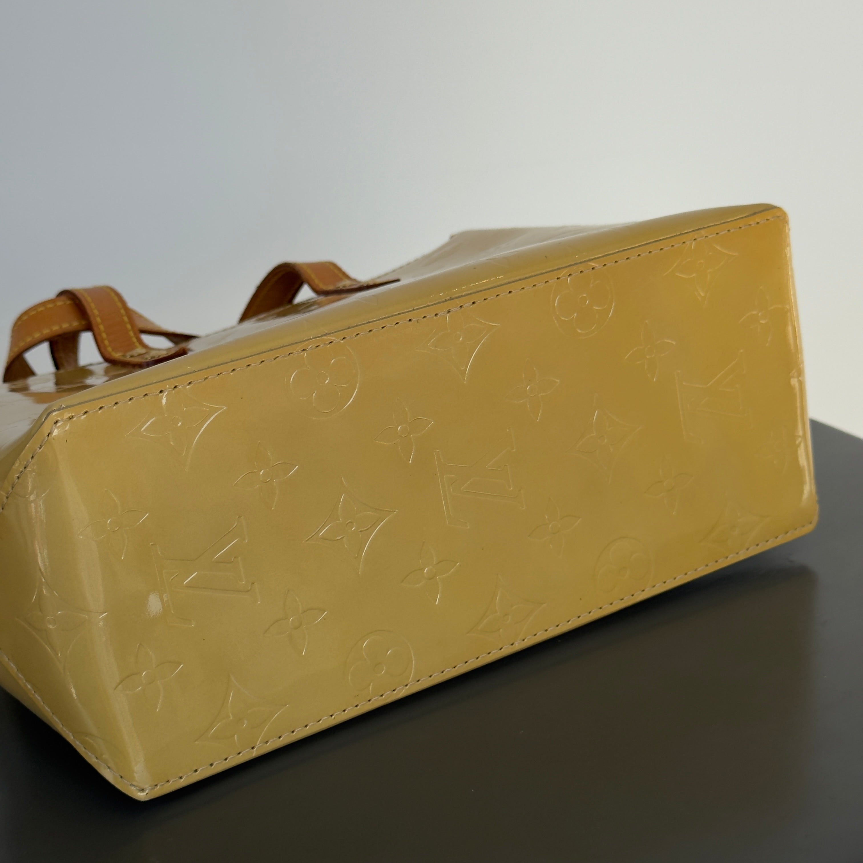 Louis Vuitton Vernis Reade PM Yellow -  Replica Handbags 