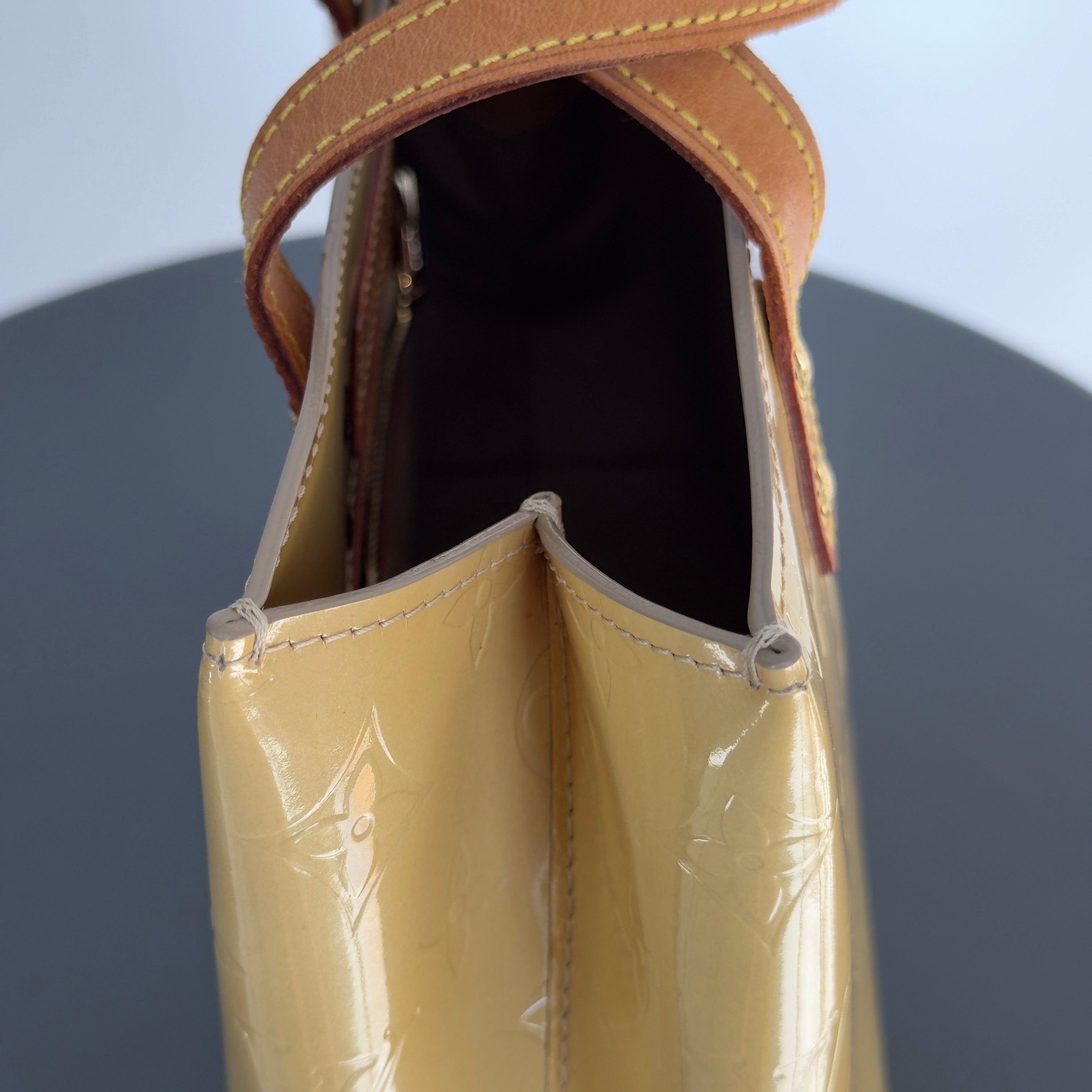 Louis Vuitton Vernis Reade PM Yellow -  Replica Handbags 