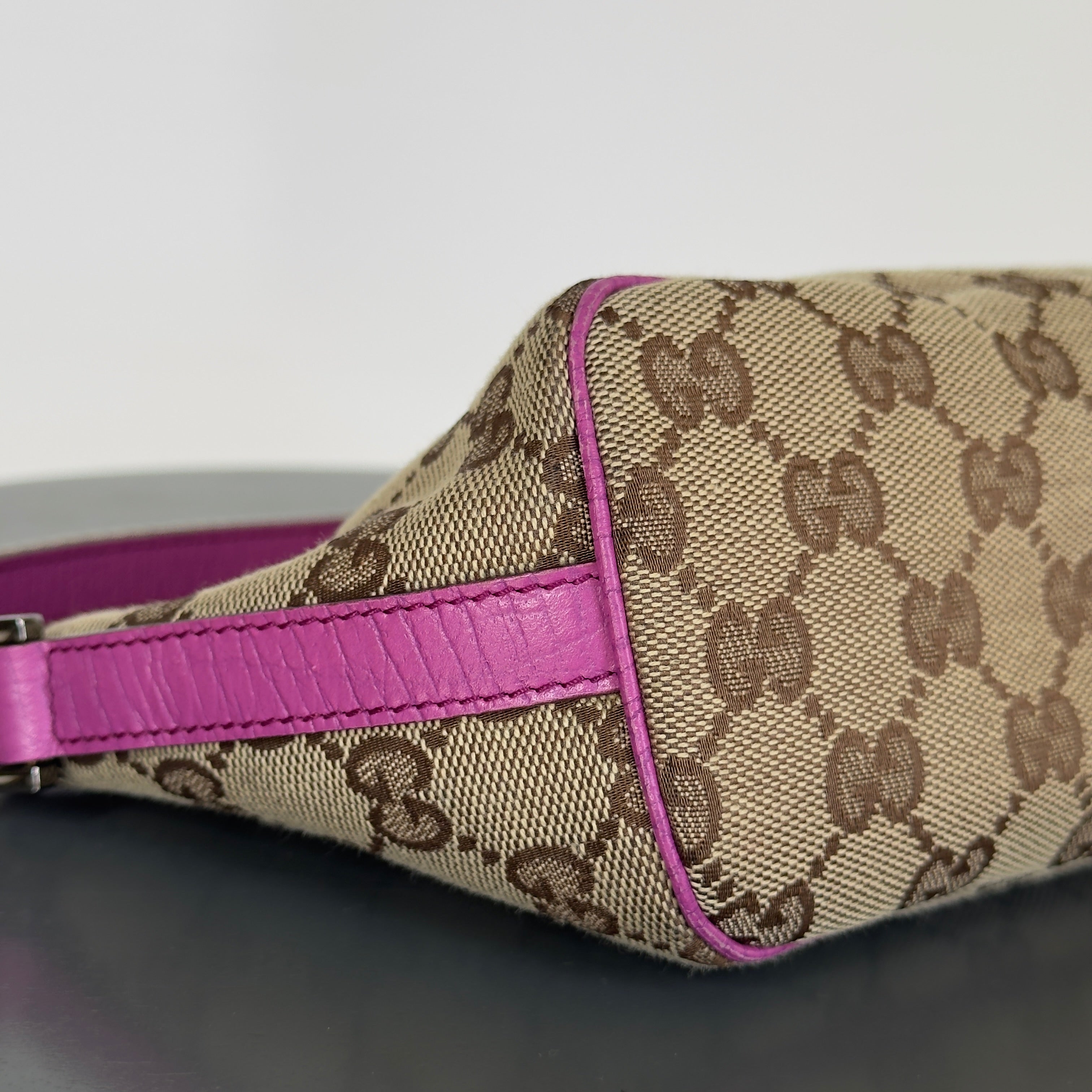 Gucci Boat Pochette Canvas Pink