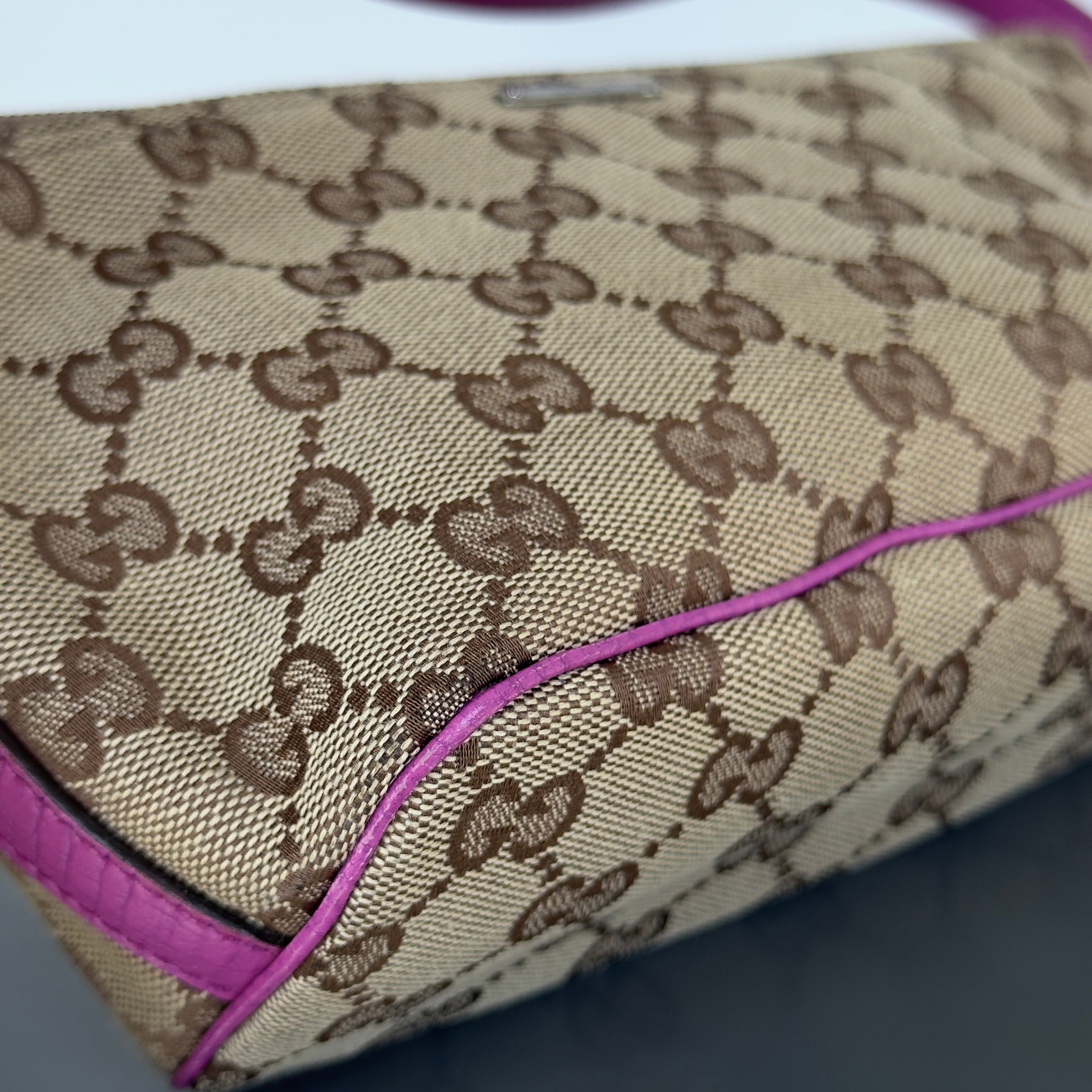 Gucci Boat Pochette Canvas Pink