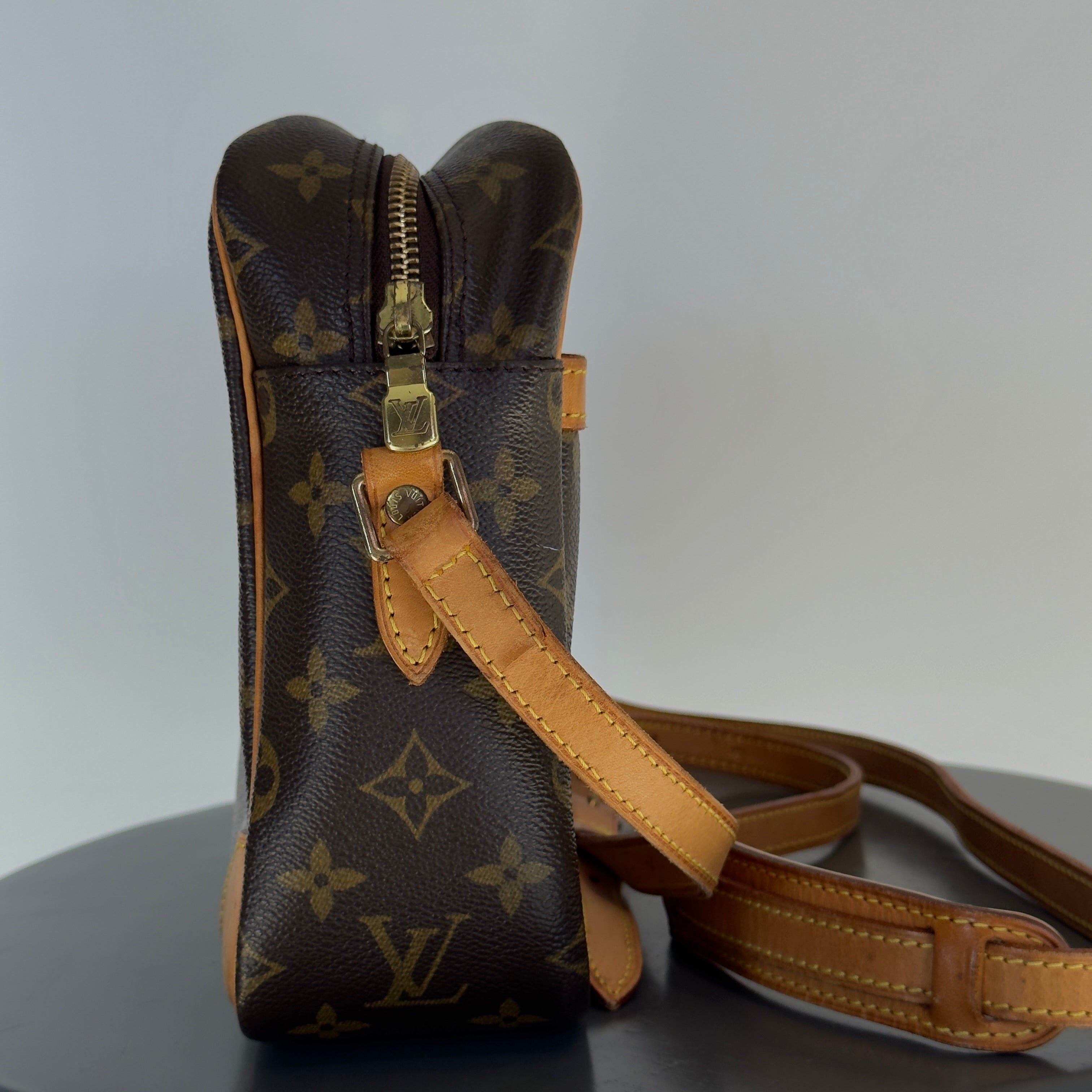 Louis Vuitton Monogram Trocadero 27 - Replica Handbags
