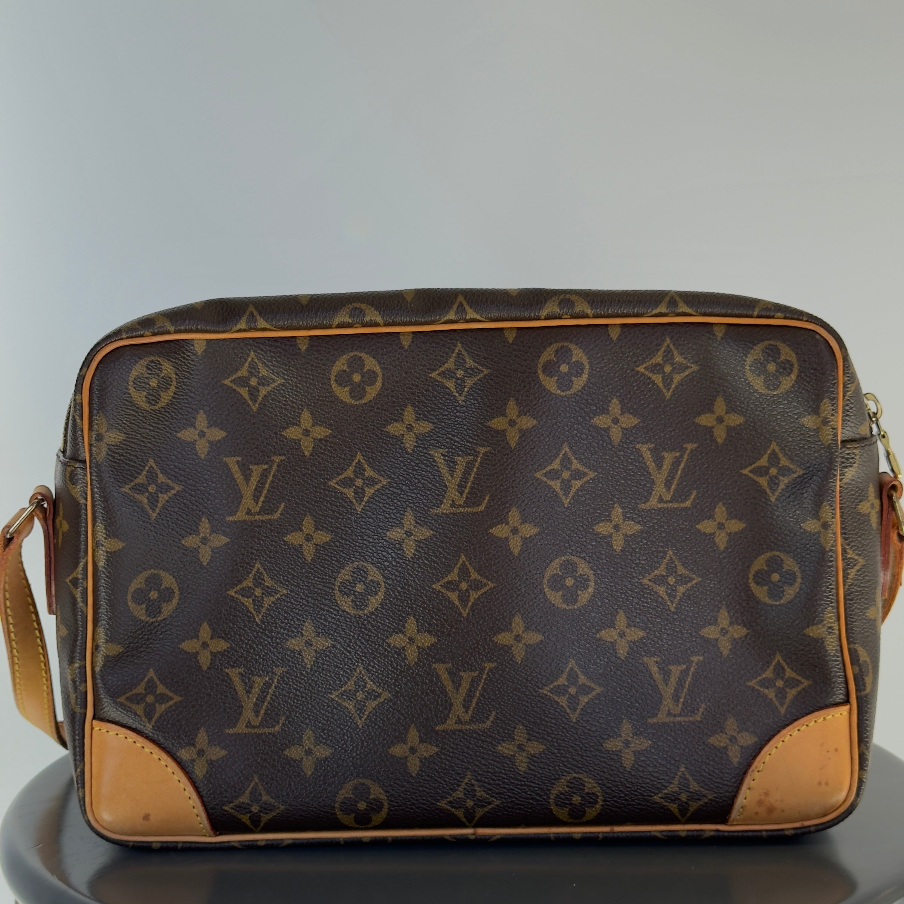 Louis Vuitton Monogram Trocadero 27 -  Replica Handbags 