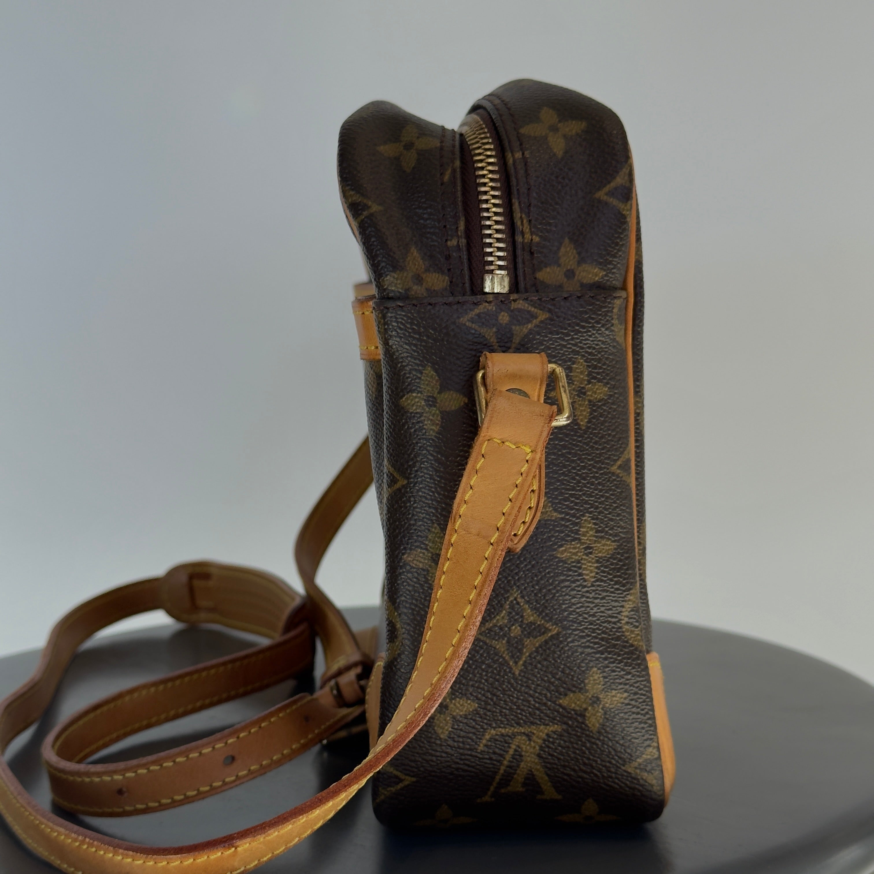 Louis Vuitton Monogram Trocadero 27 - Replica Handbags