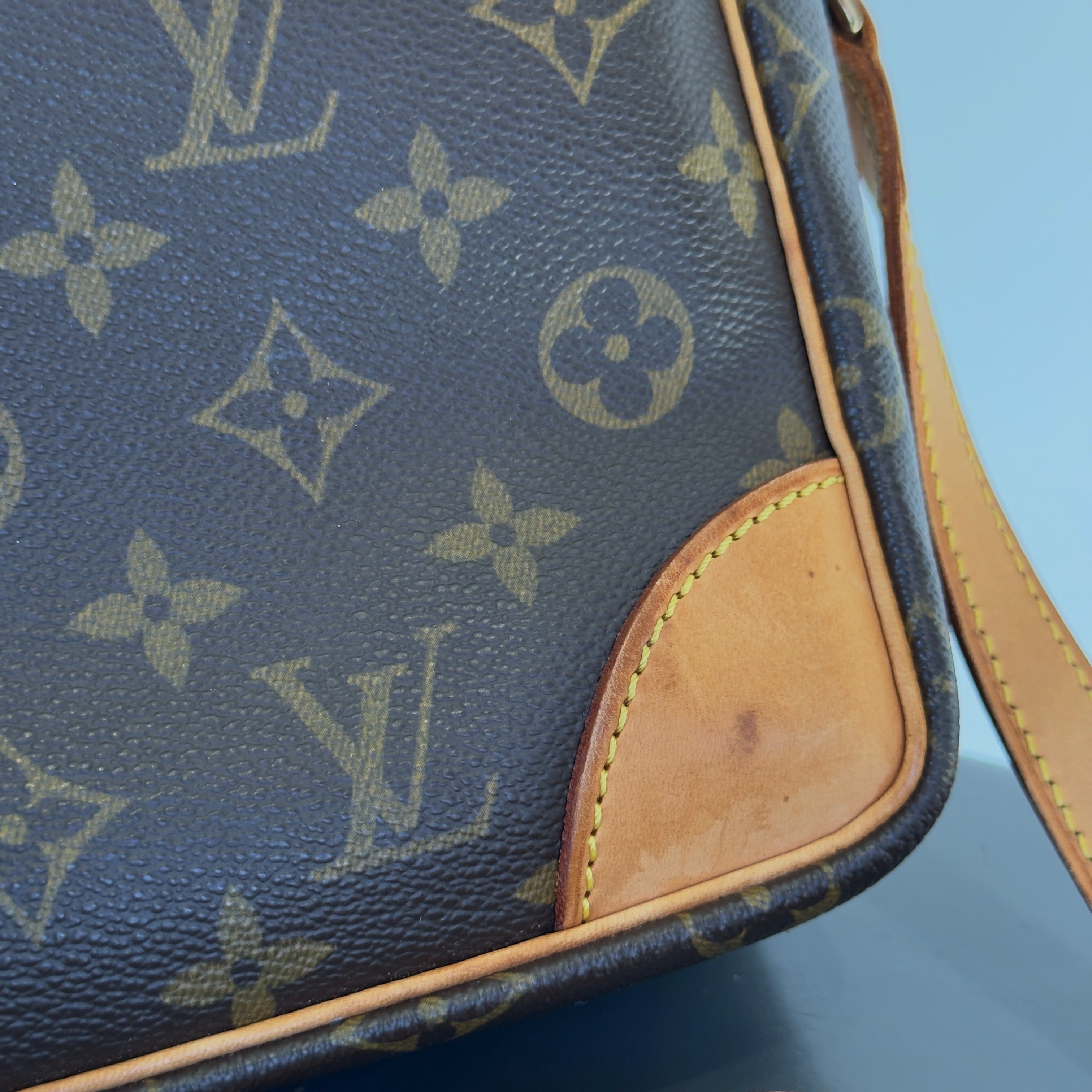 Louis Vuitton Monogram Trocadero 27 -  Replica Handbags 