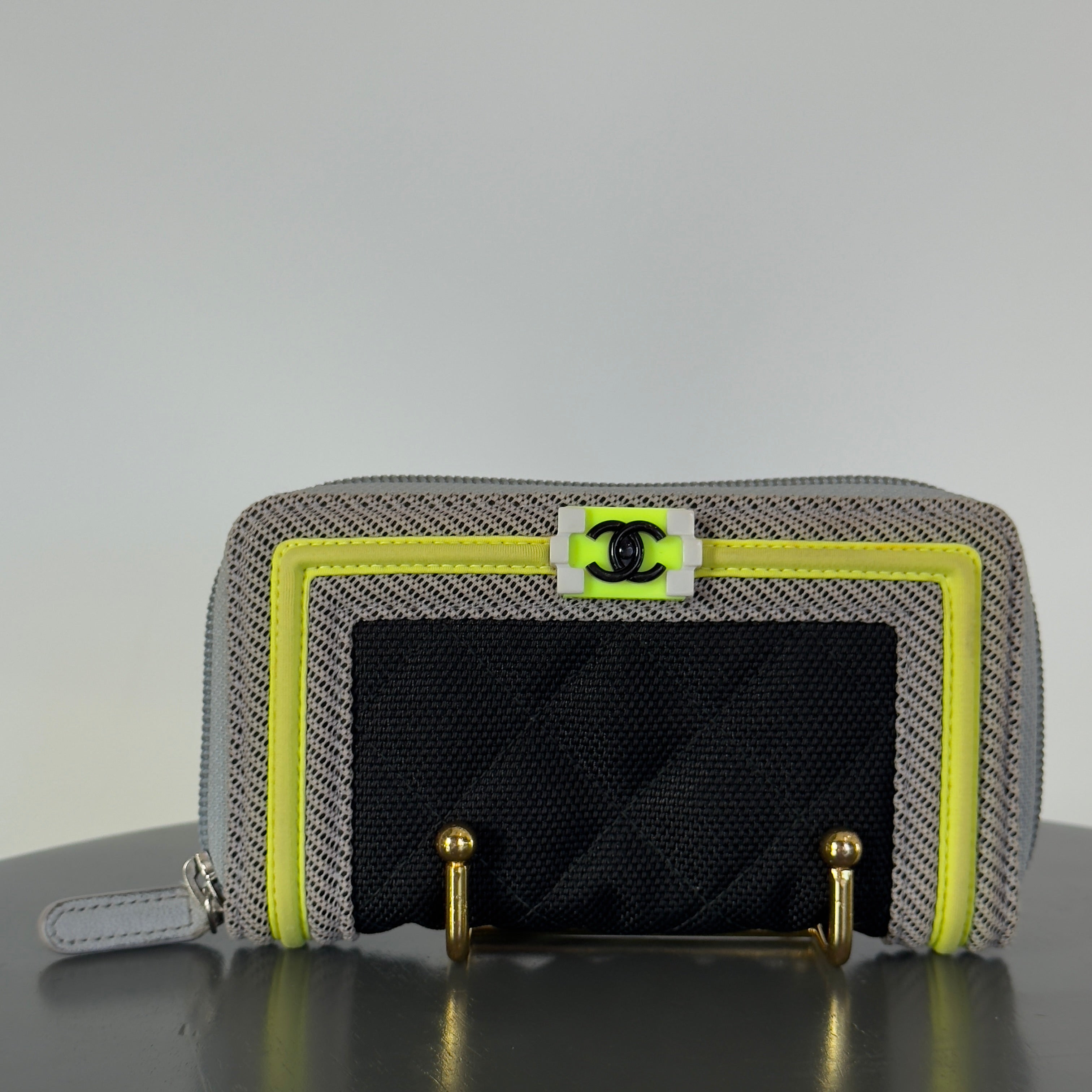 Chanel Small Zipped Boy Wallet Limited Edition -  Replica Handbags 