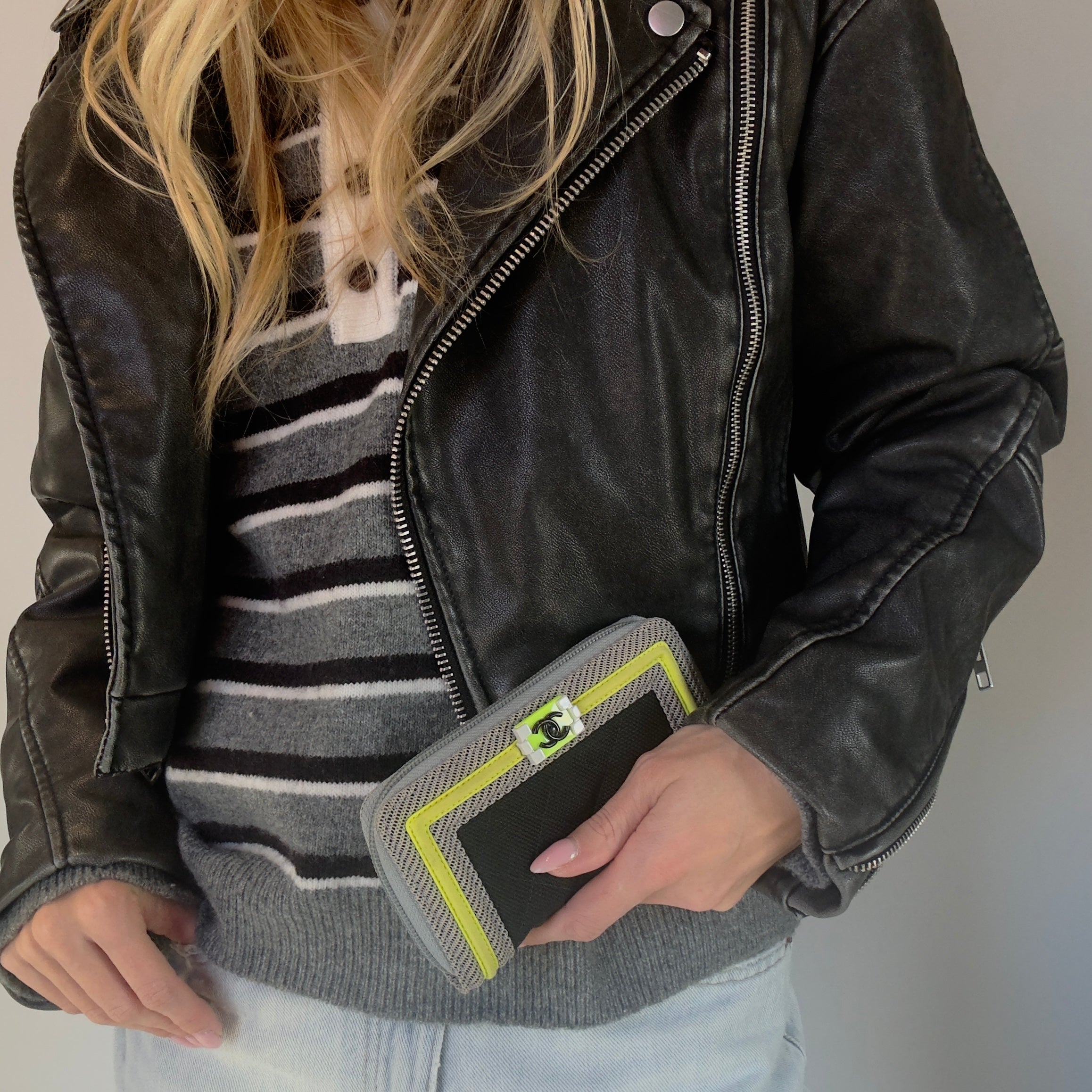 Chanel Small Zipped Boy Wallet Limited Edition -  Replica Handbags 