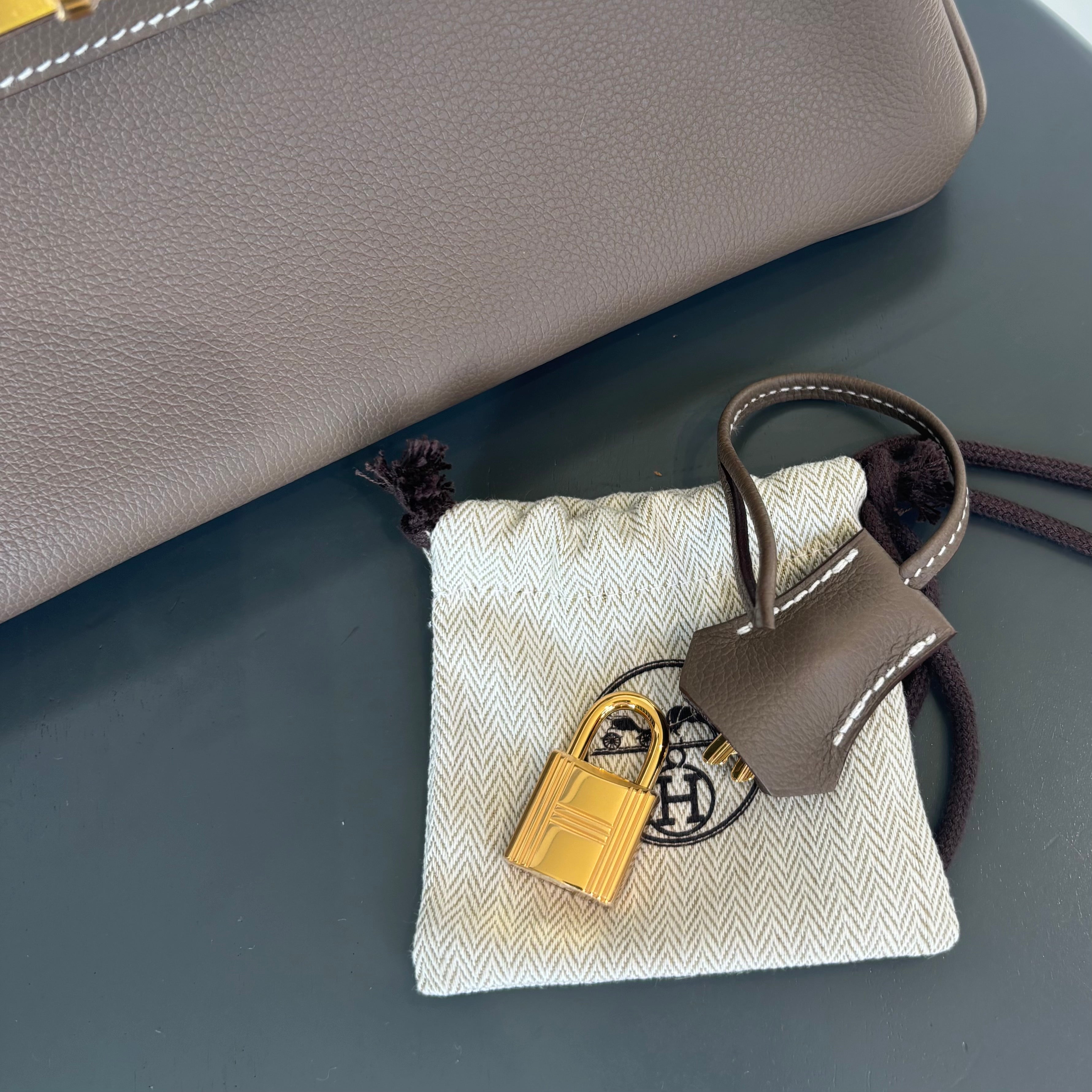 Hermes Evercolor Shoulder Birkin Light 29 Etoupe / Gold Hardware - Replica Handbags