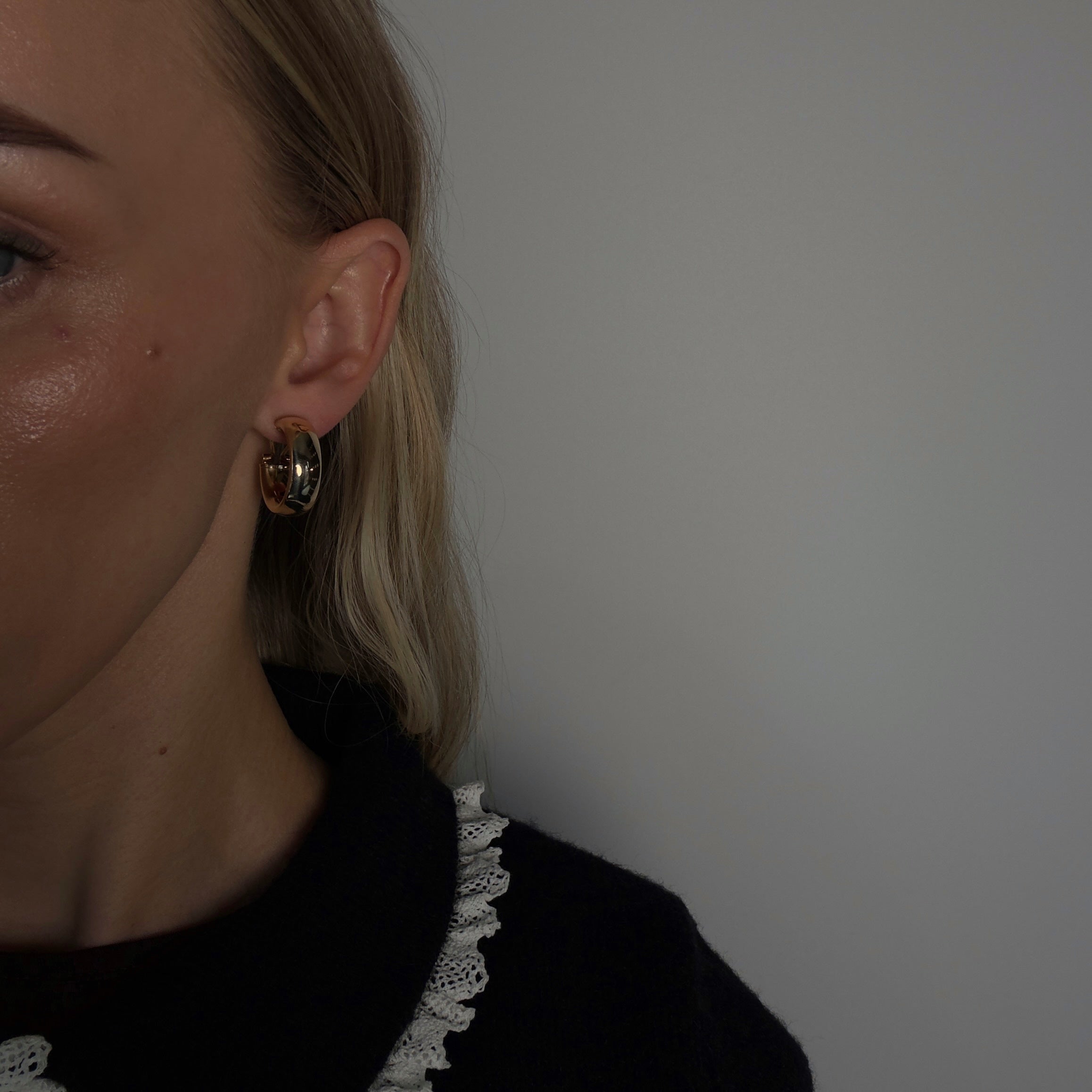 14K Yellow Gold Clip On Hollow Hoops - Replica Handbags