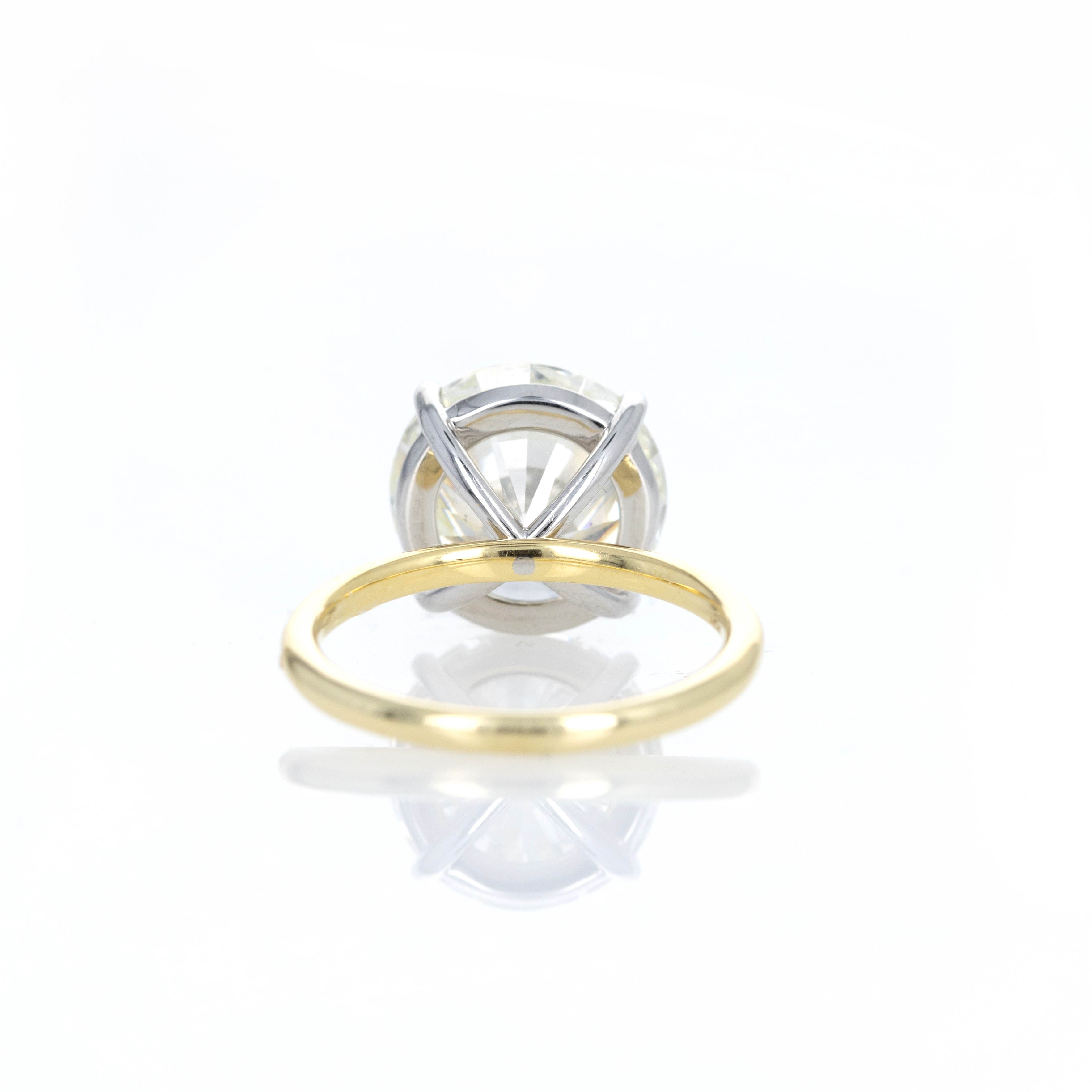 7.57 Carat Round Brilliant Diamond Solitaire Engagement Ring - Replica Handbags